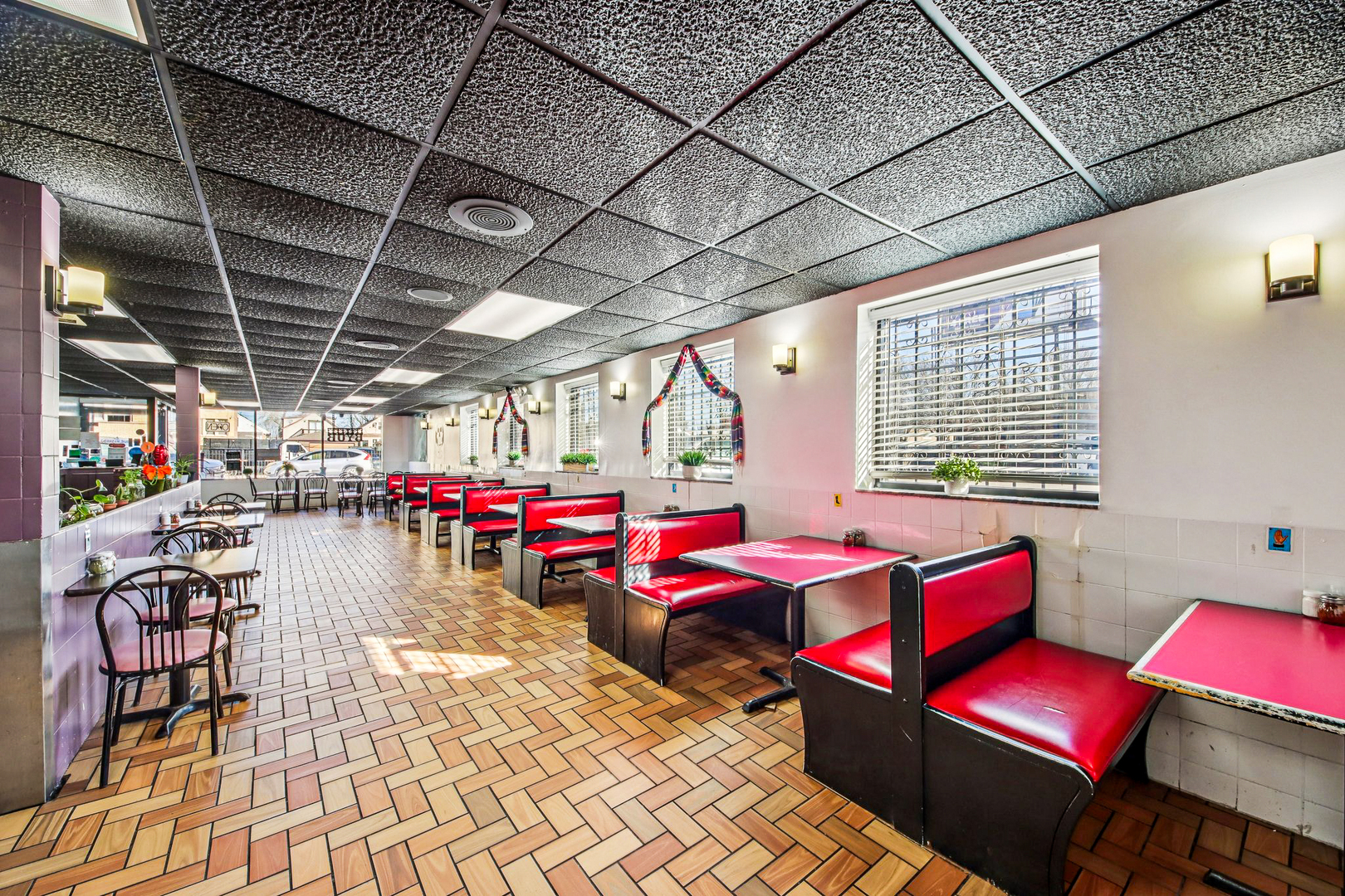 5037 W Diversey Avenue