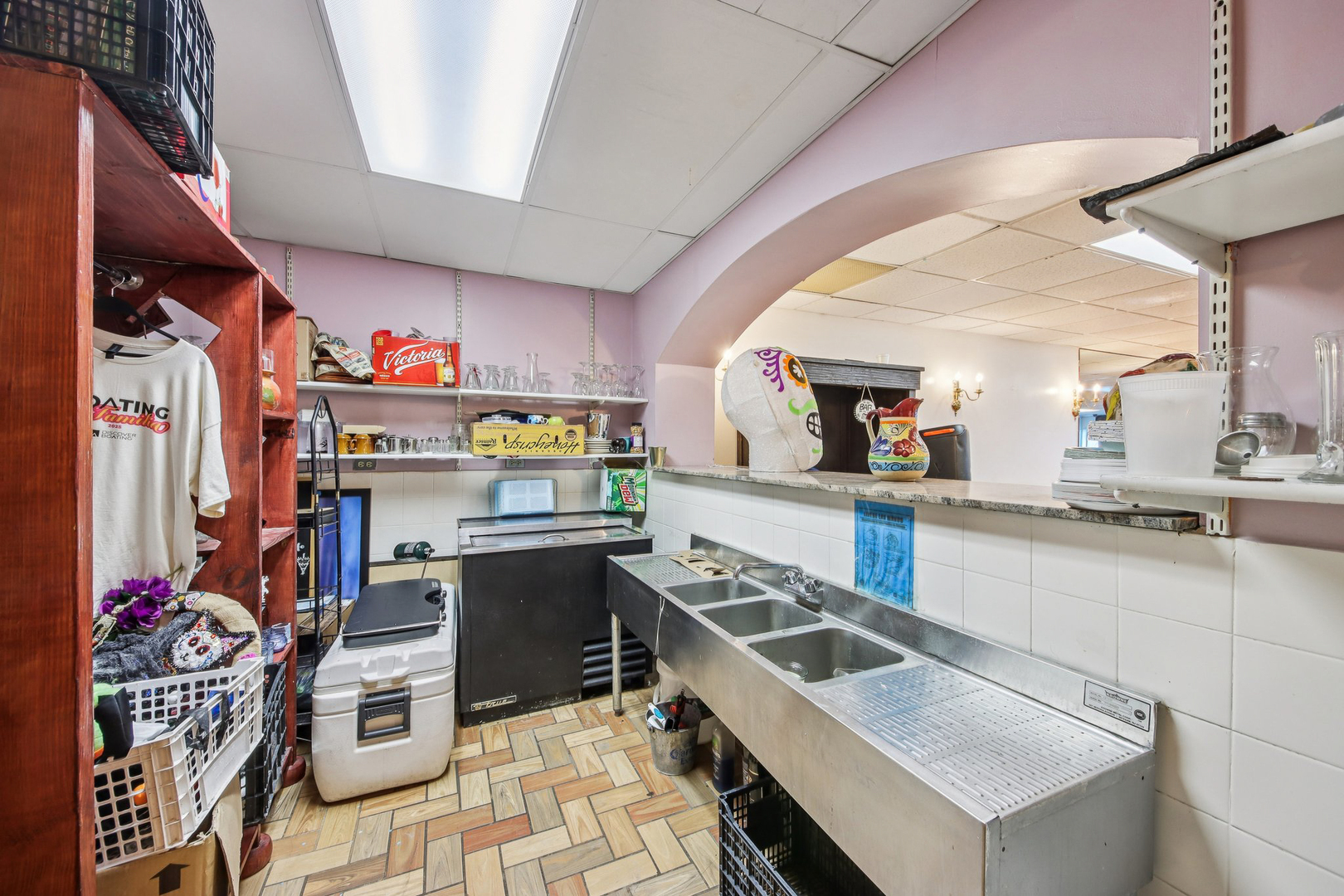 5037 W Diversey Avenue