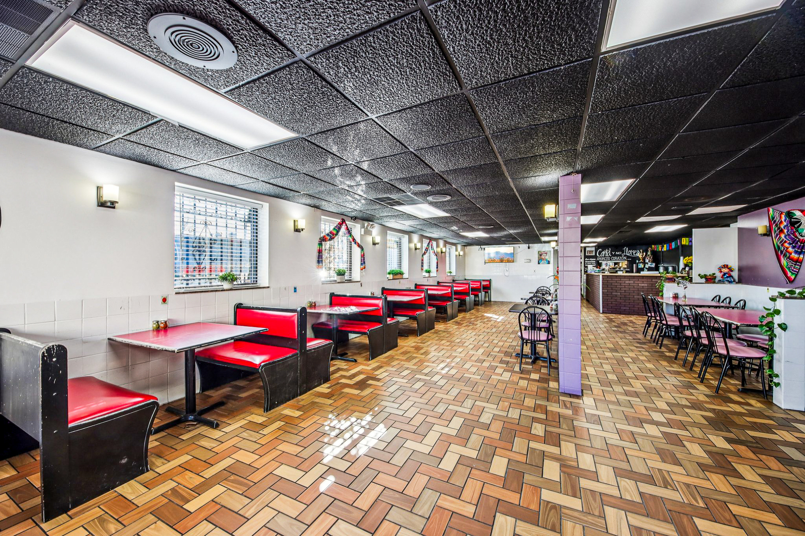 5037 W Diversey Avenue