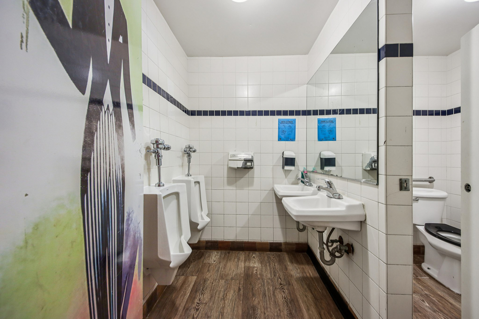 5037 W Diversey Avenue