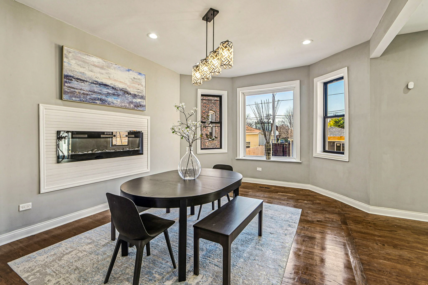 1622 S Central Park Avenue