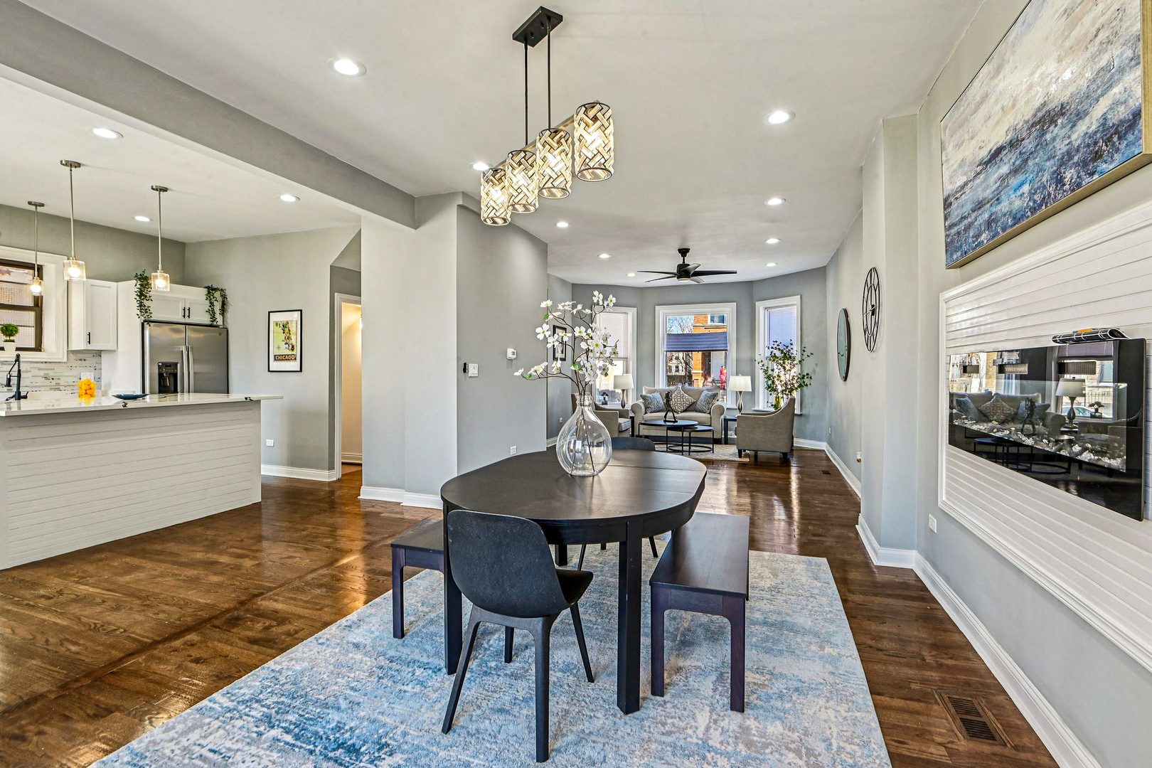 1622 S Central Park Avenue