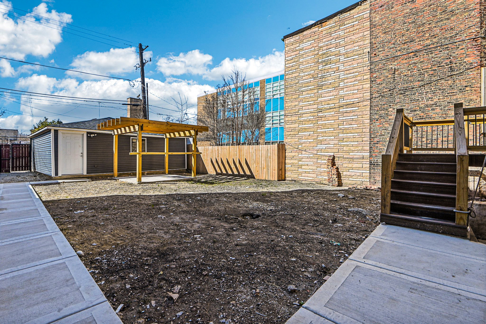 1622 S Central Park Avenue