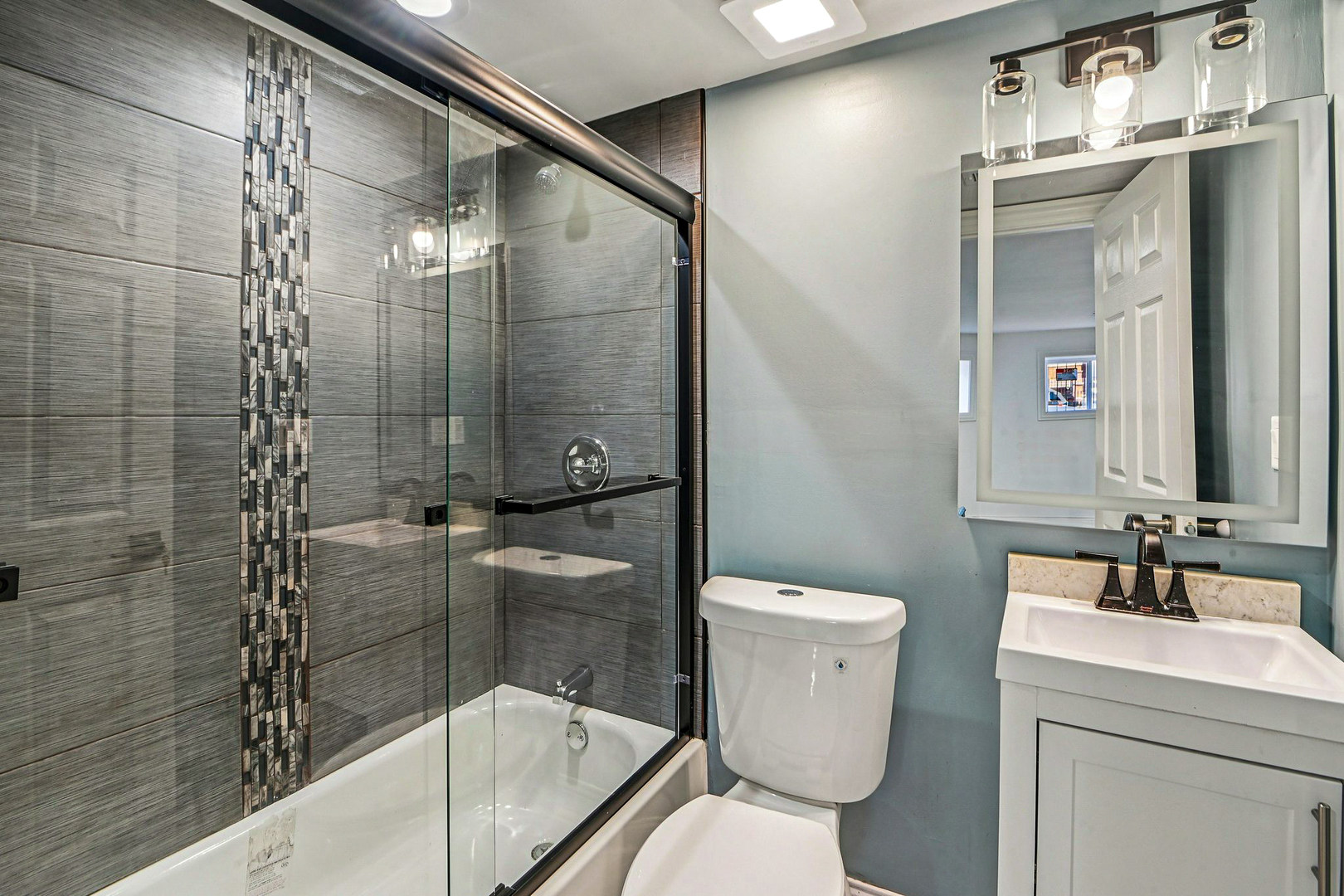 1622 S Central Park Avenue