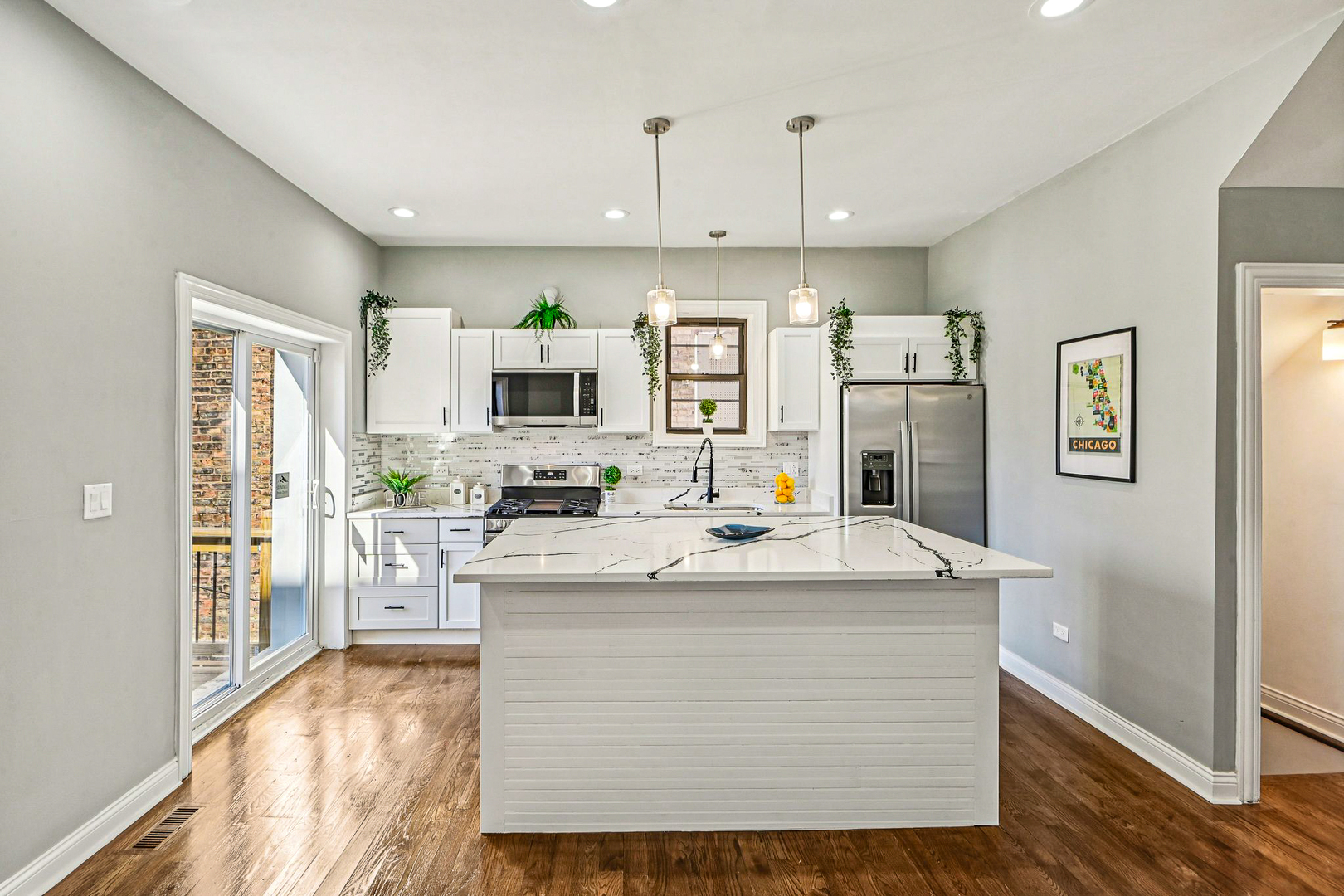 1622 S Central Park Avenue