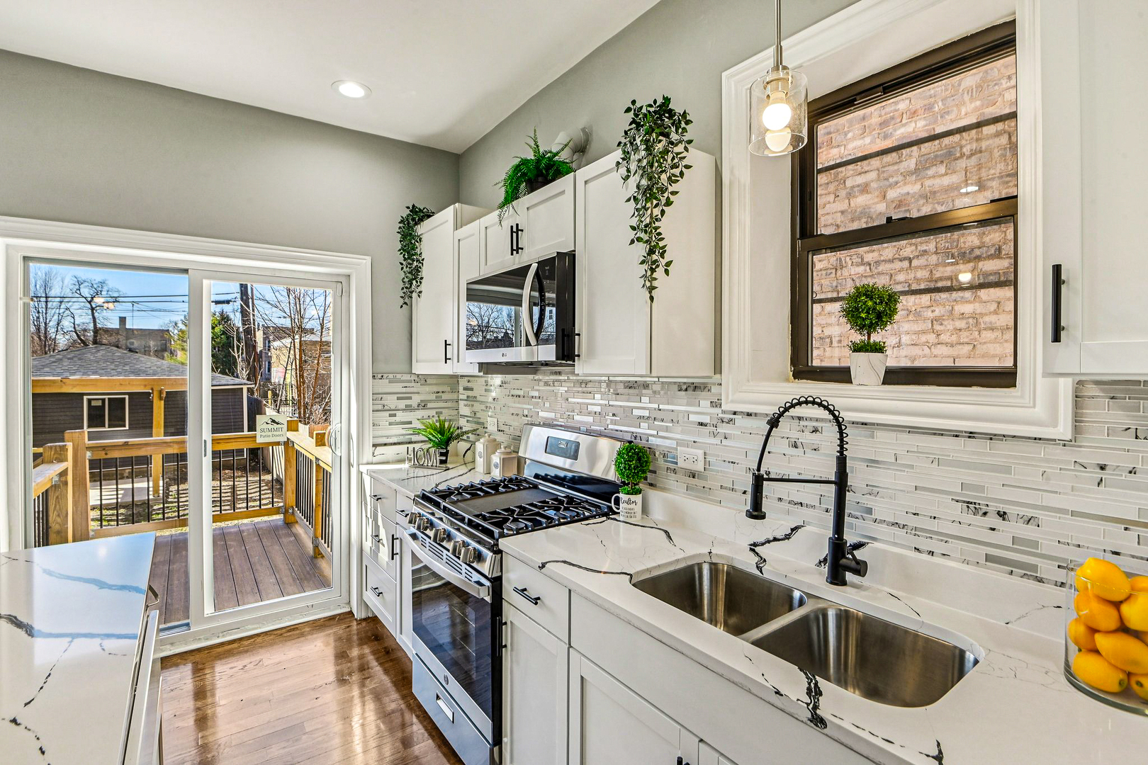 1622 S Central Park Avenue