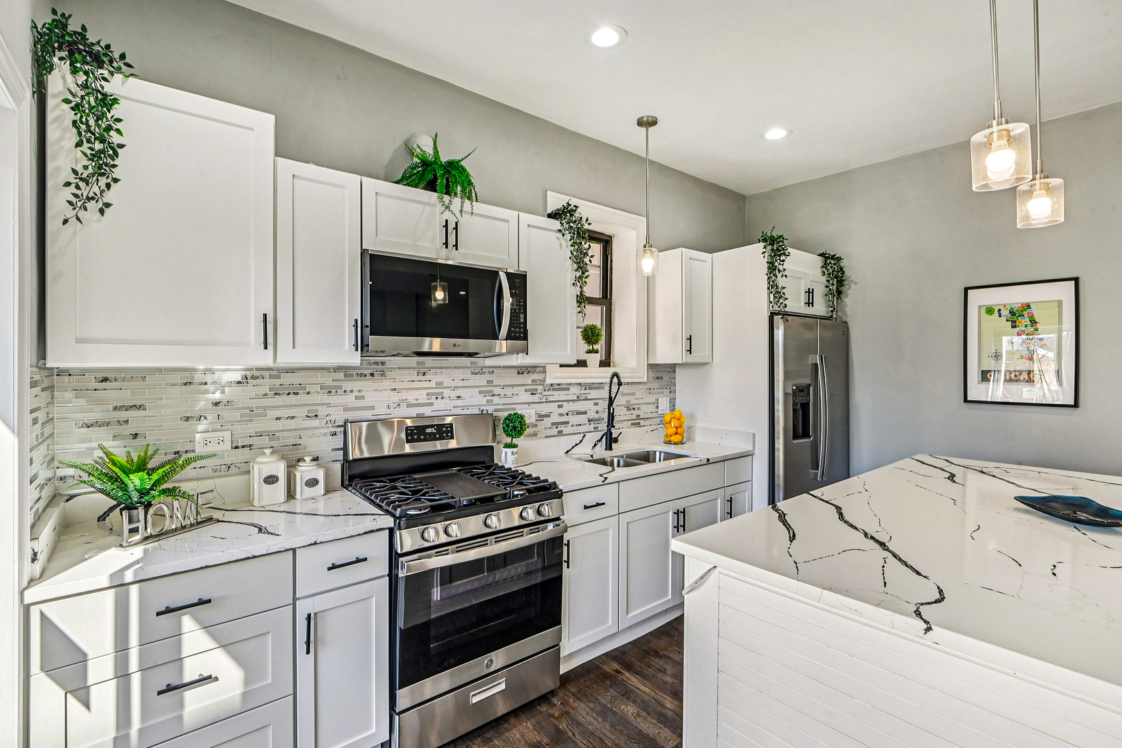 1622 S Central Park Avenue