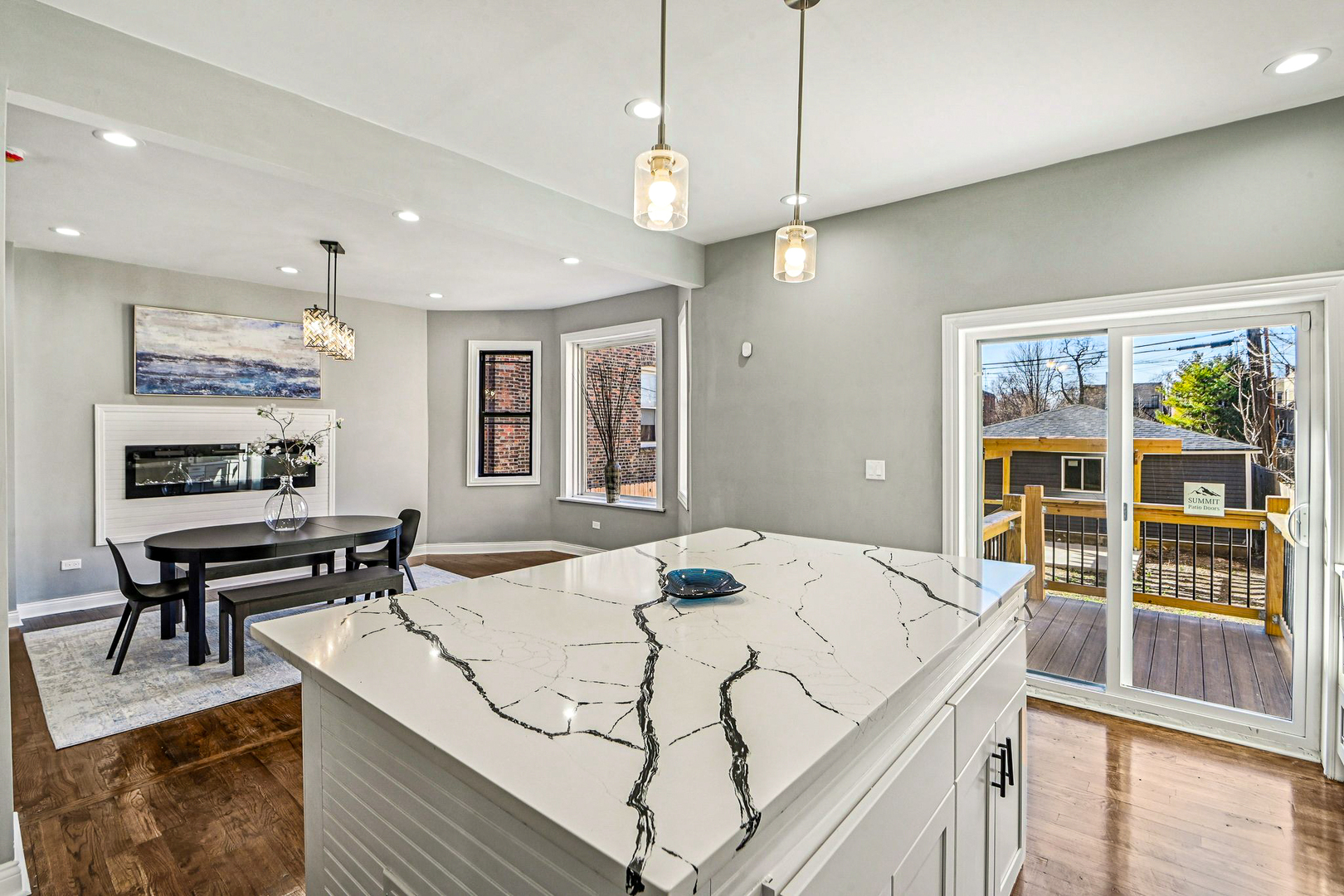 1622 S Central Park Avenue