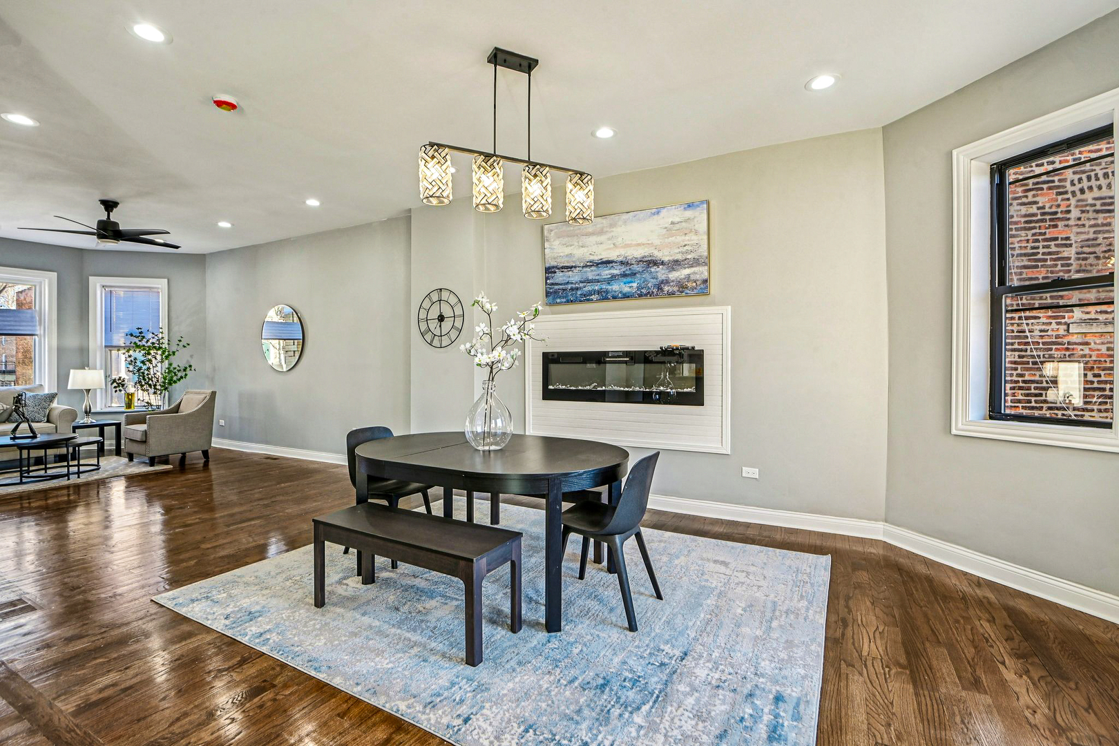 1622 S Central Park Avenue