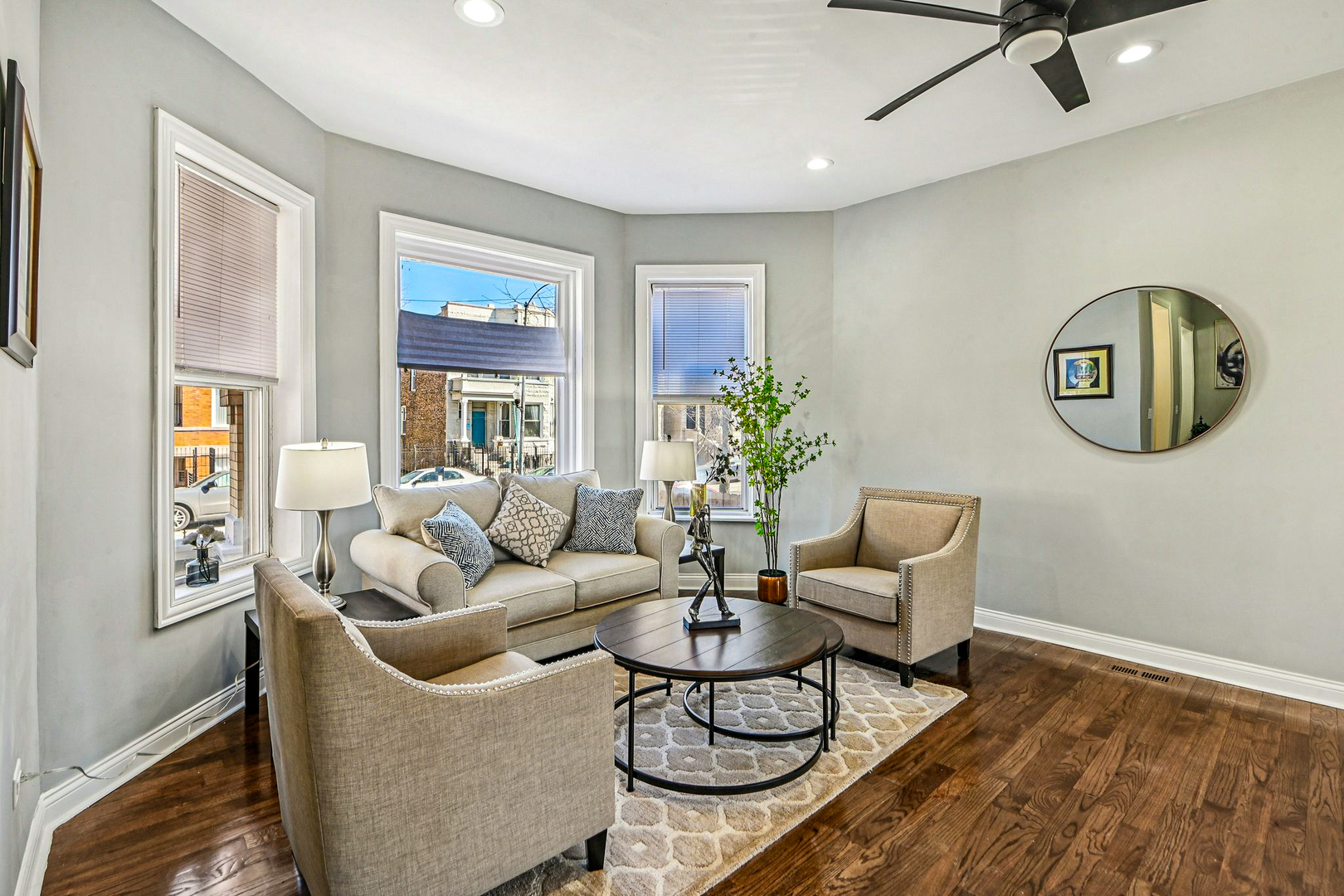 1622 S Central Park Avenue