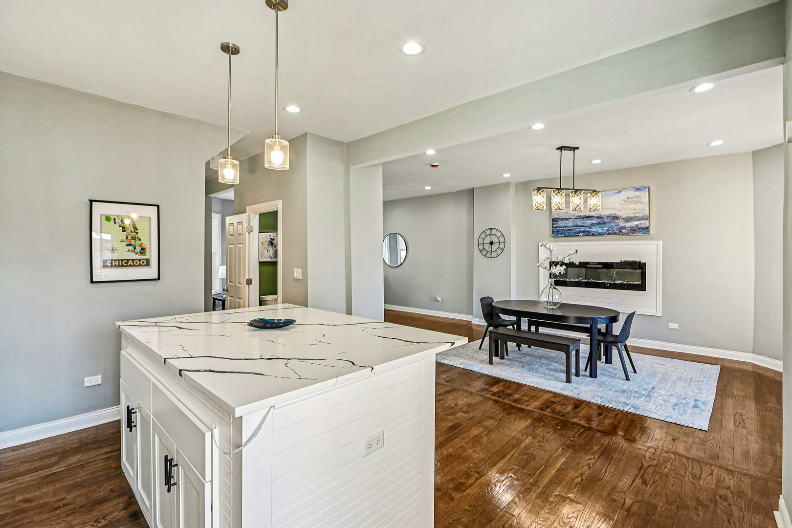 1622 S Central Park Avenue