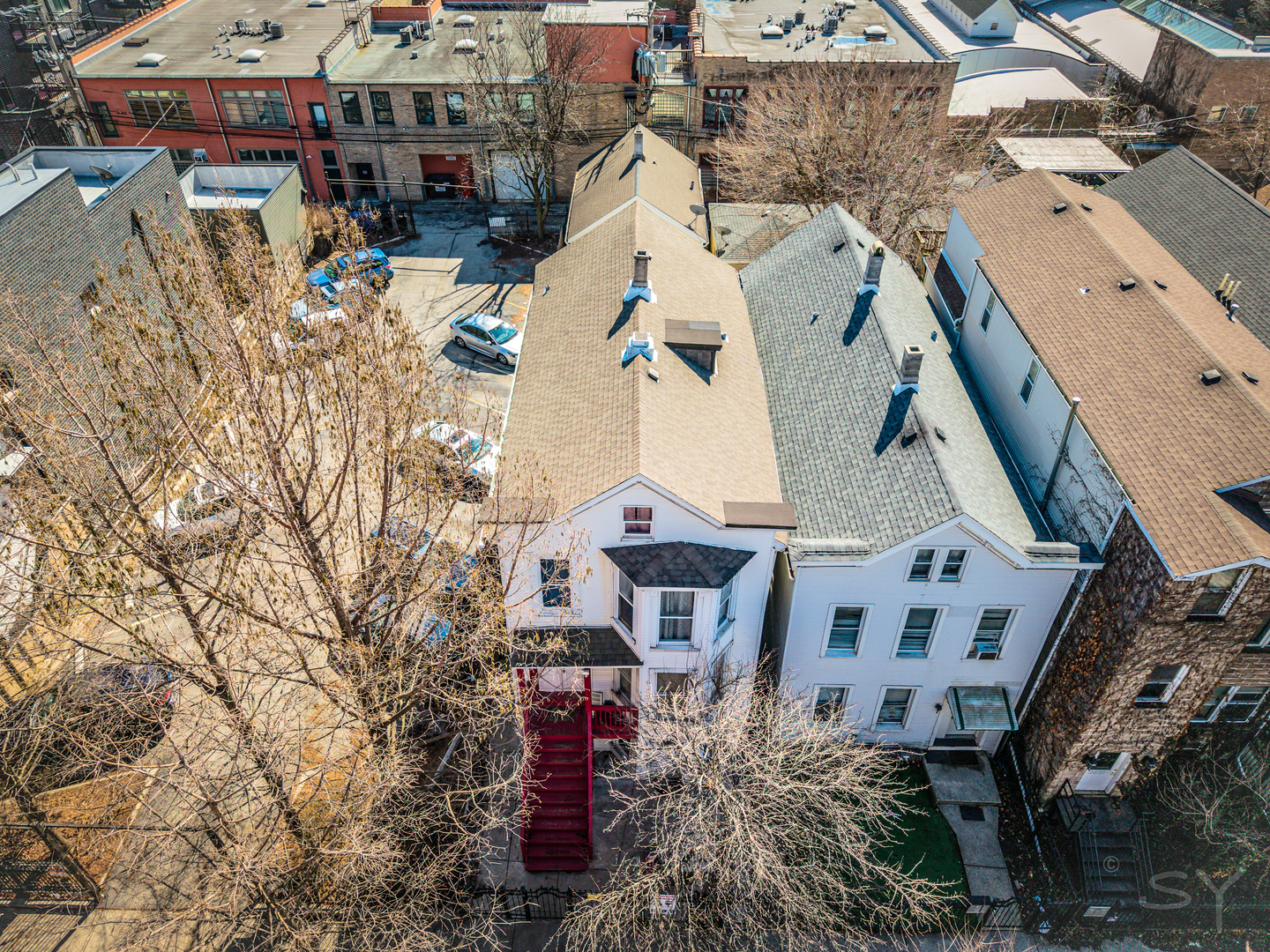 2423 W Moffat Street