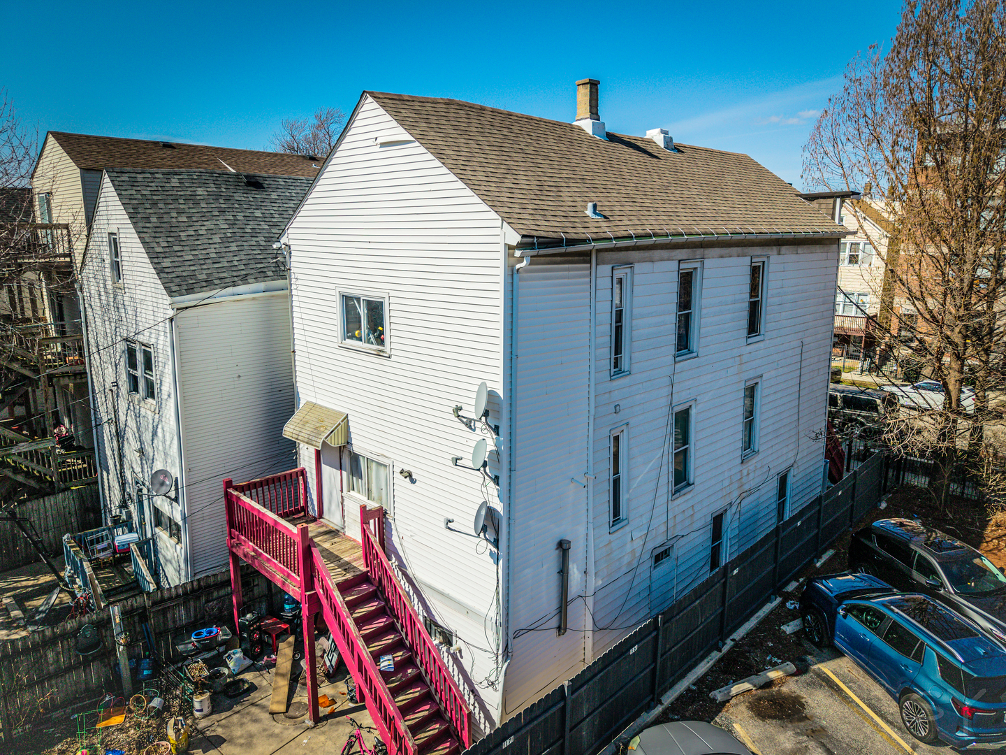 2423 W Moffat Street