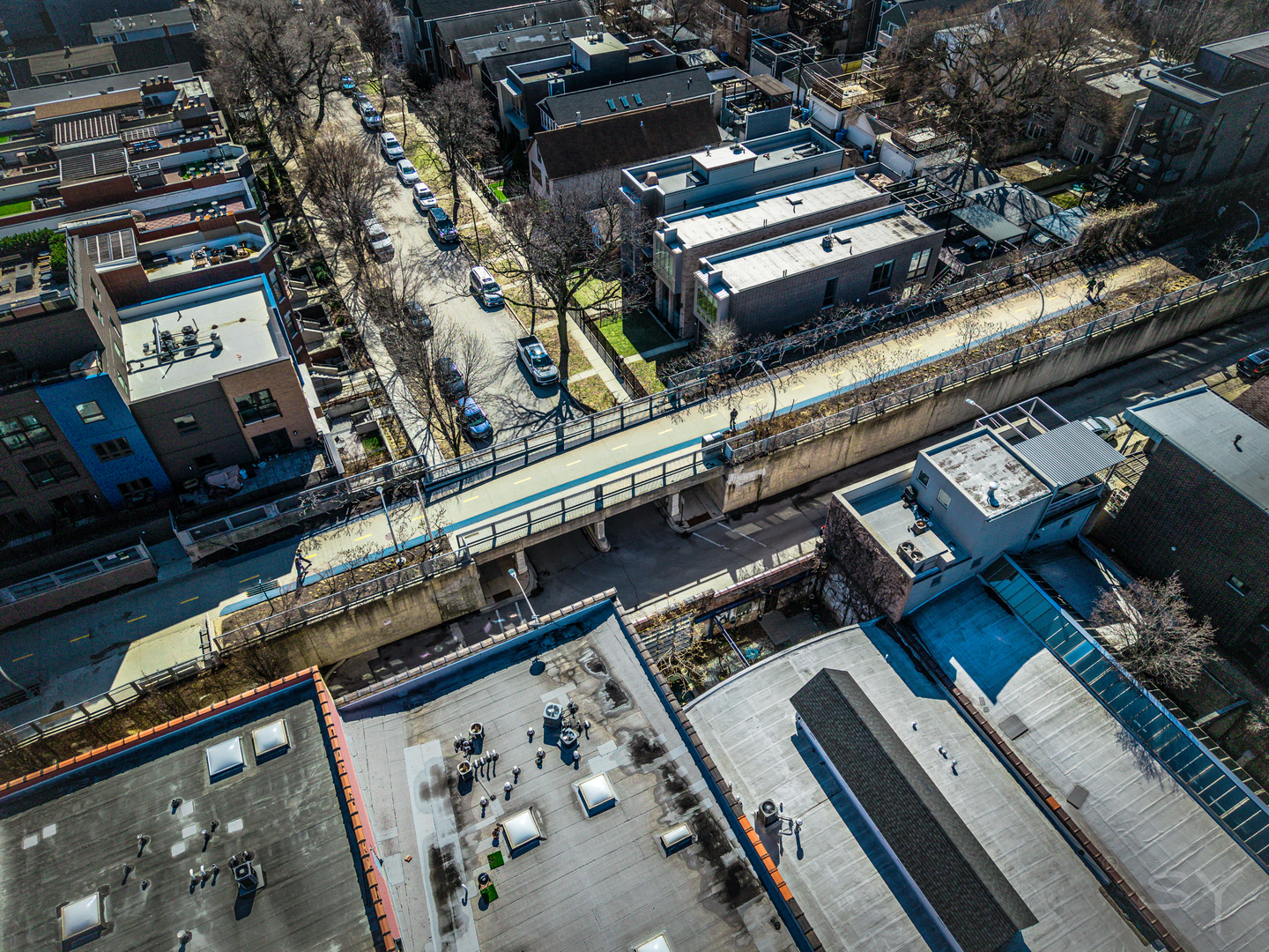 2423 W Moffat Street