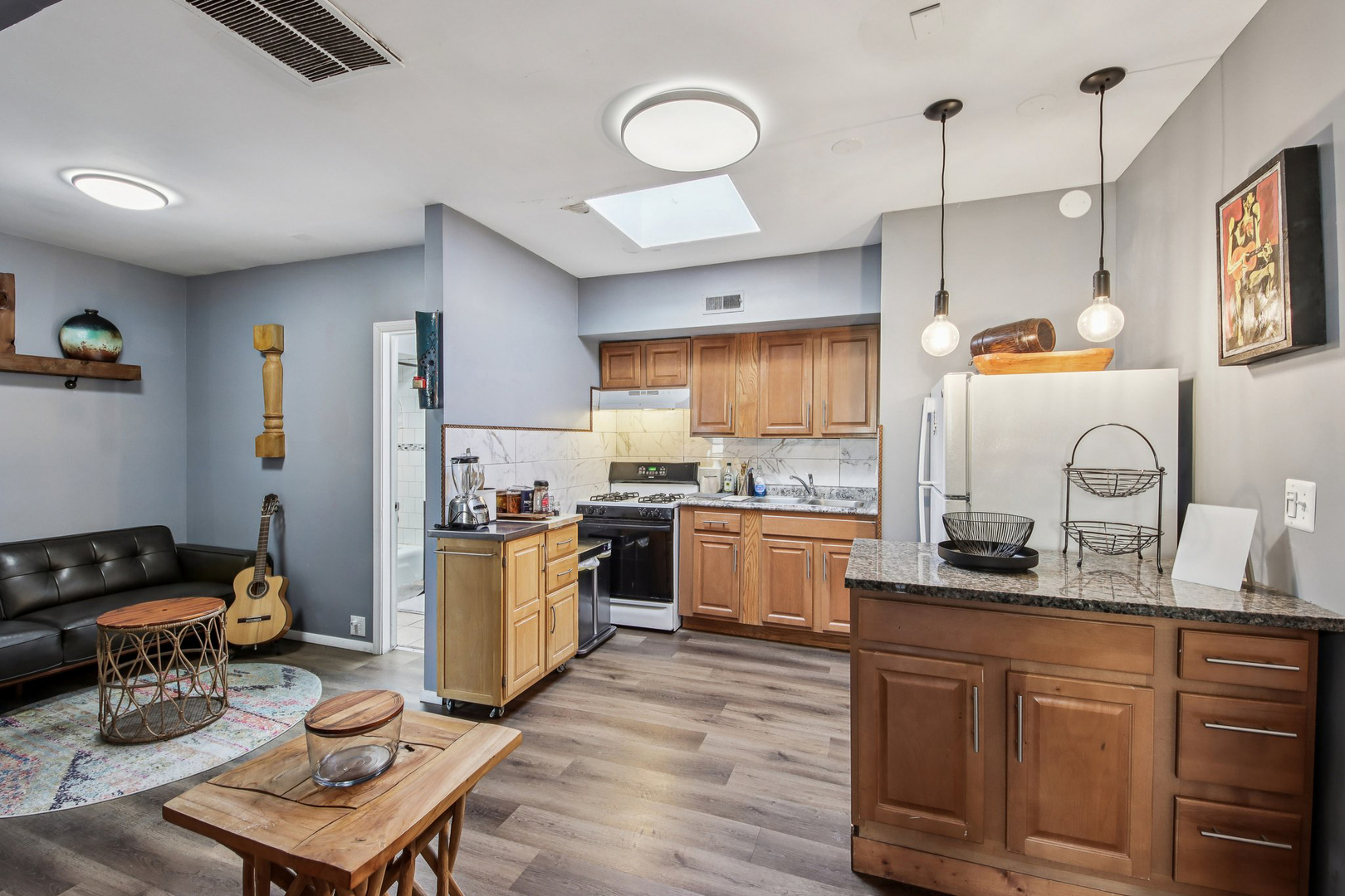 5039 W Diversey Avenue