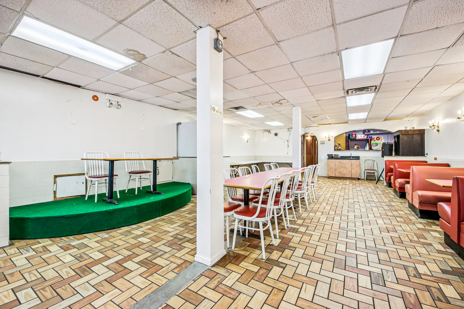 5039 W Diversey Avenue