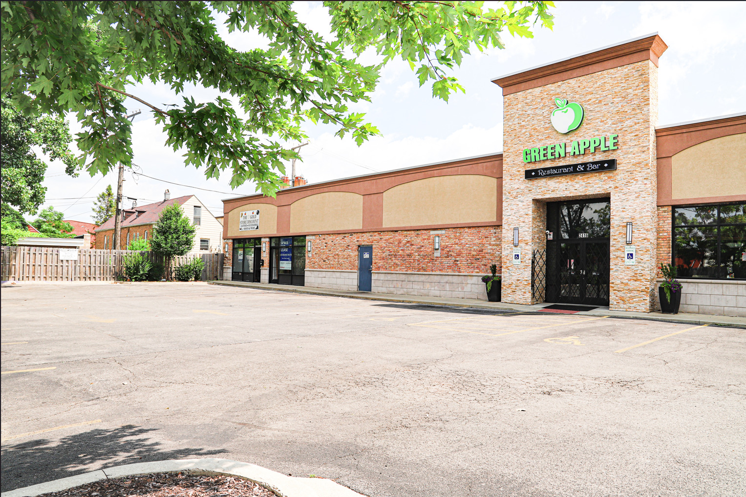 2418 W CERMAK Road Unit: A
