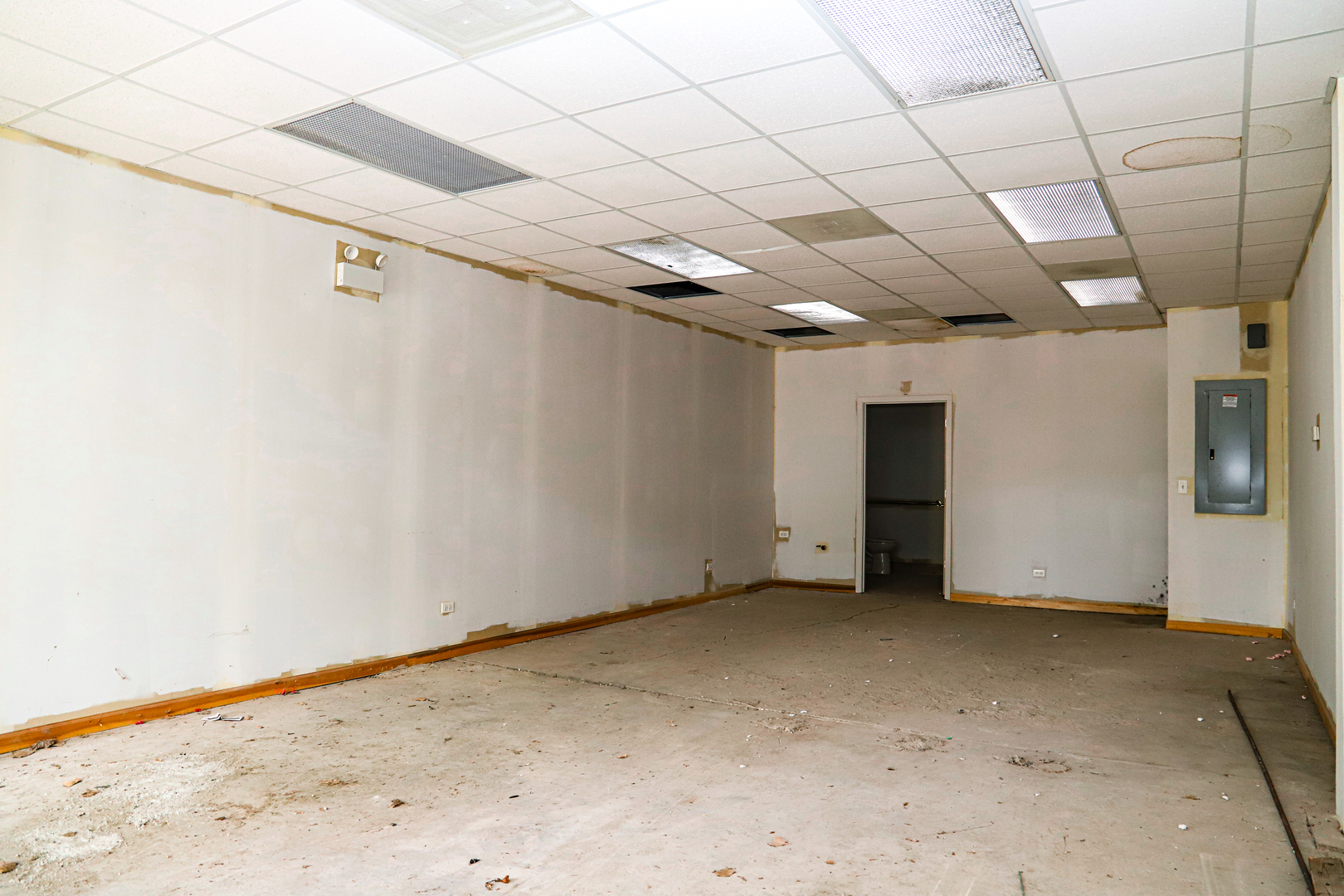 2418 W CERMAK Road Unit: B