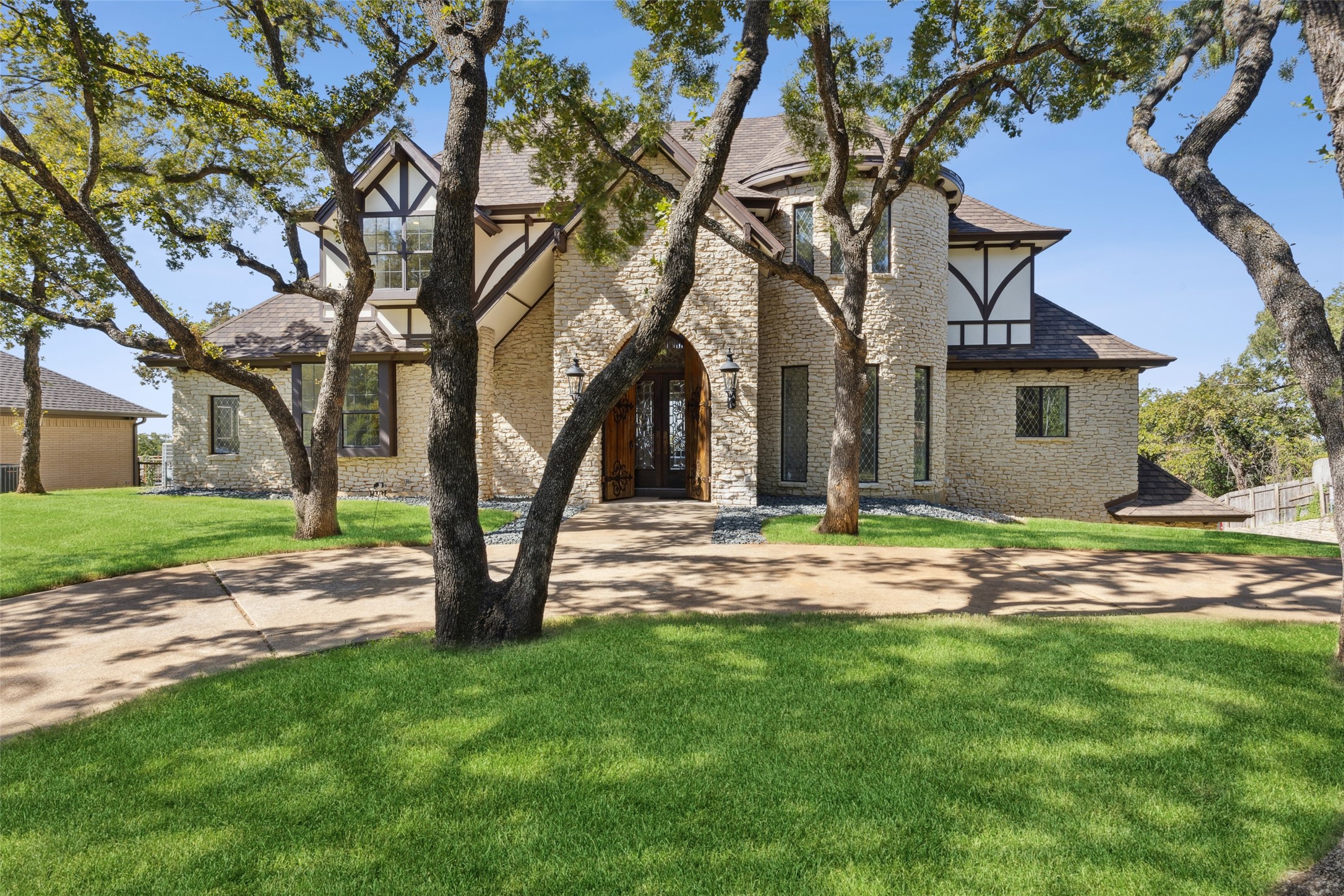 804 Crowley Road