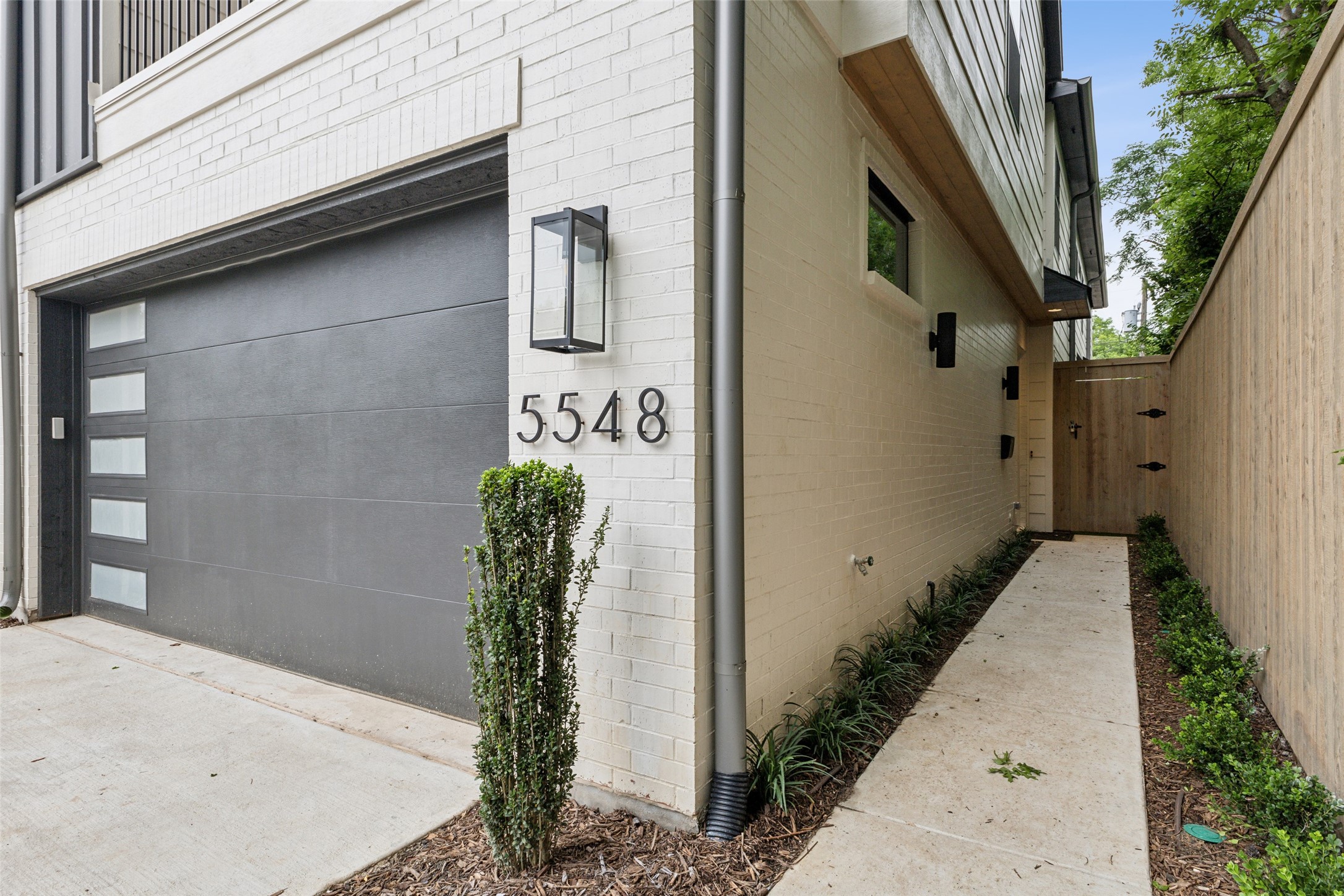 5548 Martel Avenue