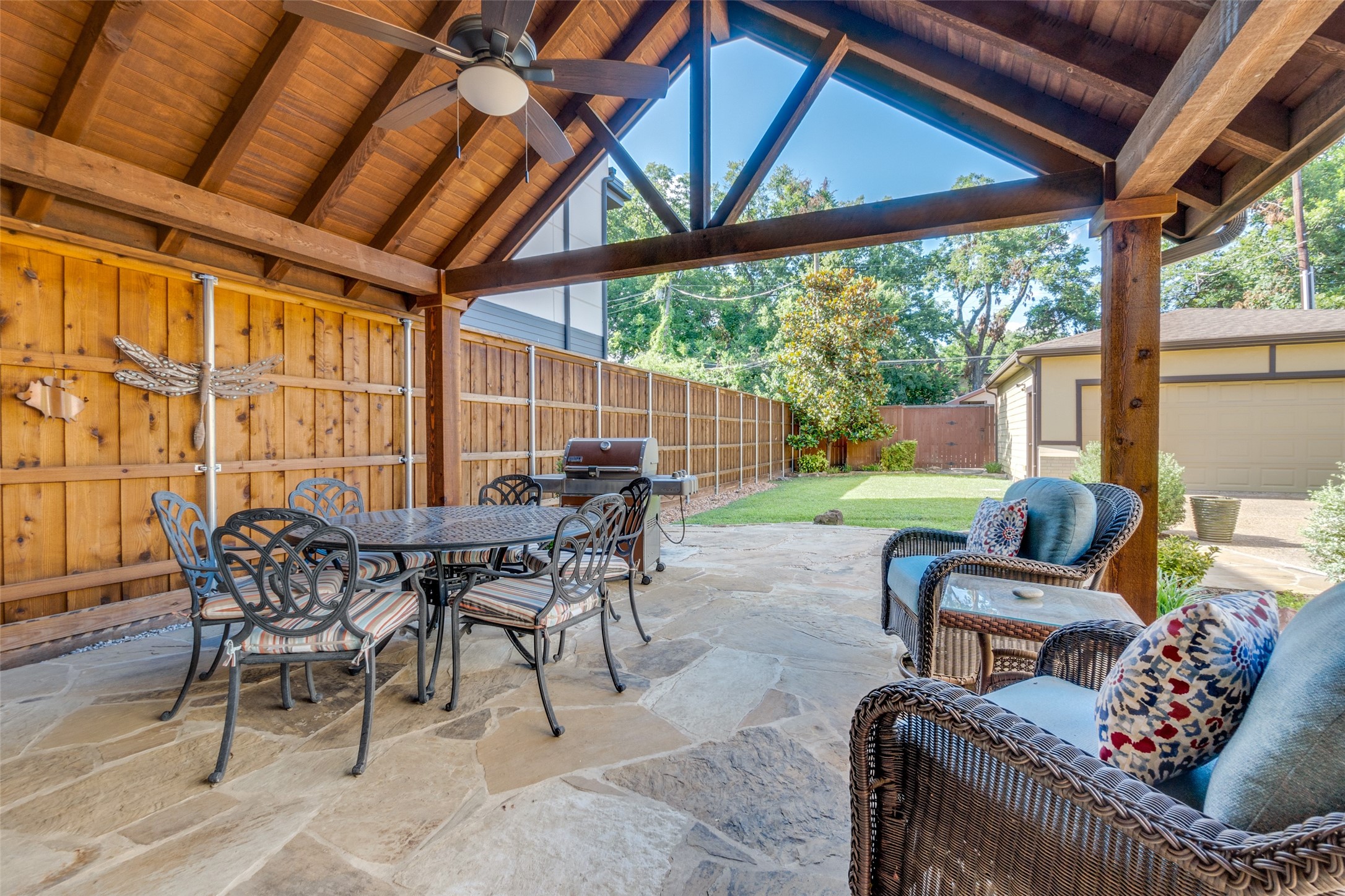 5121 Vickery Boulevard