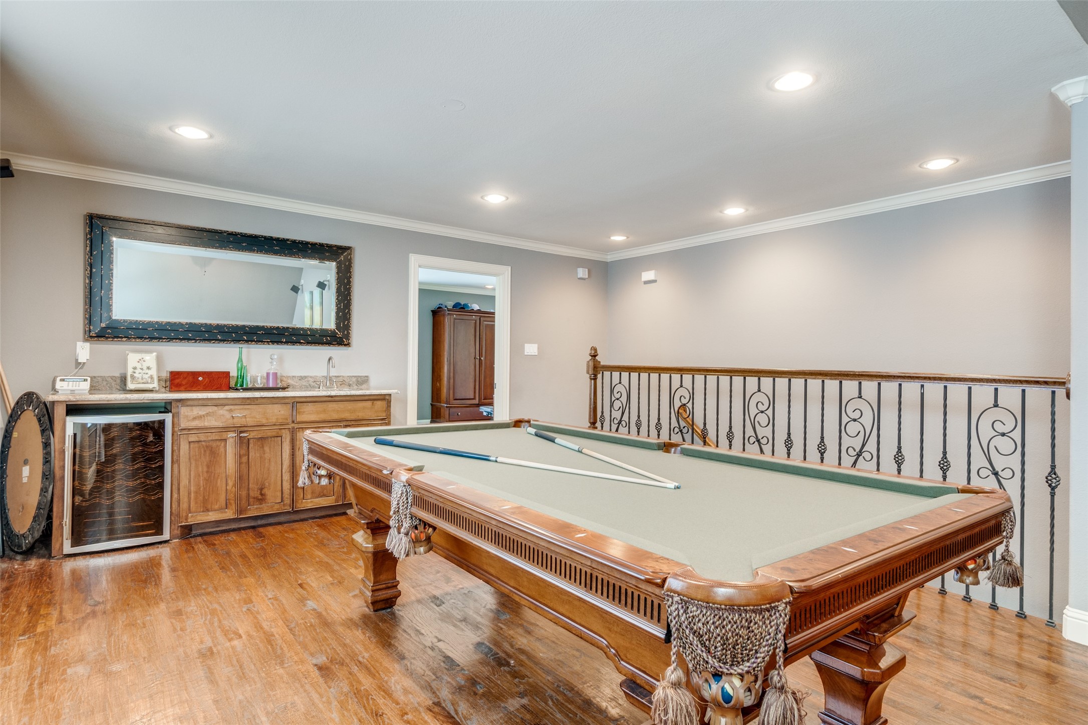 5121 Vickery Boulevard