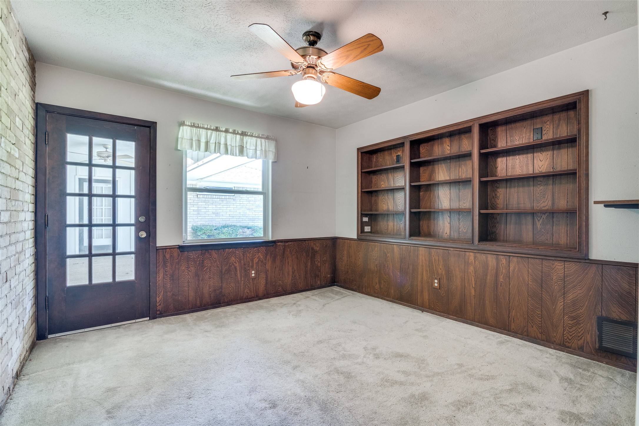 4216 Rickover Drive