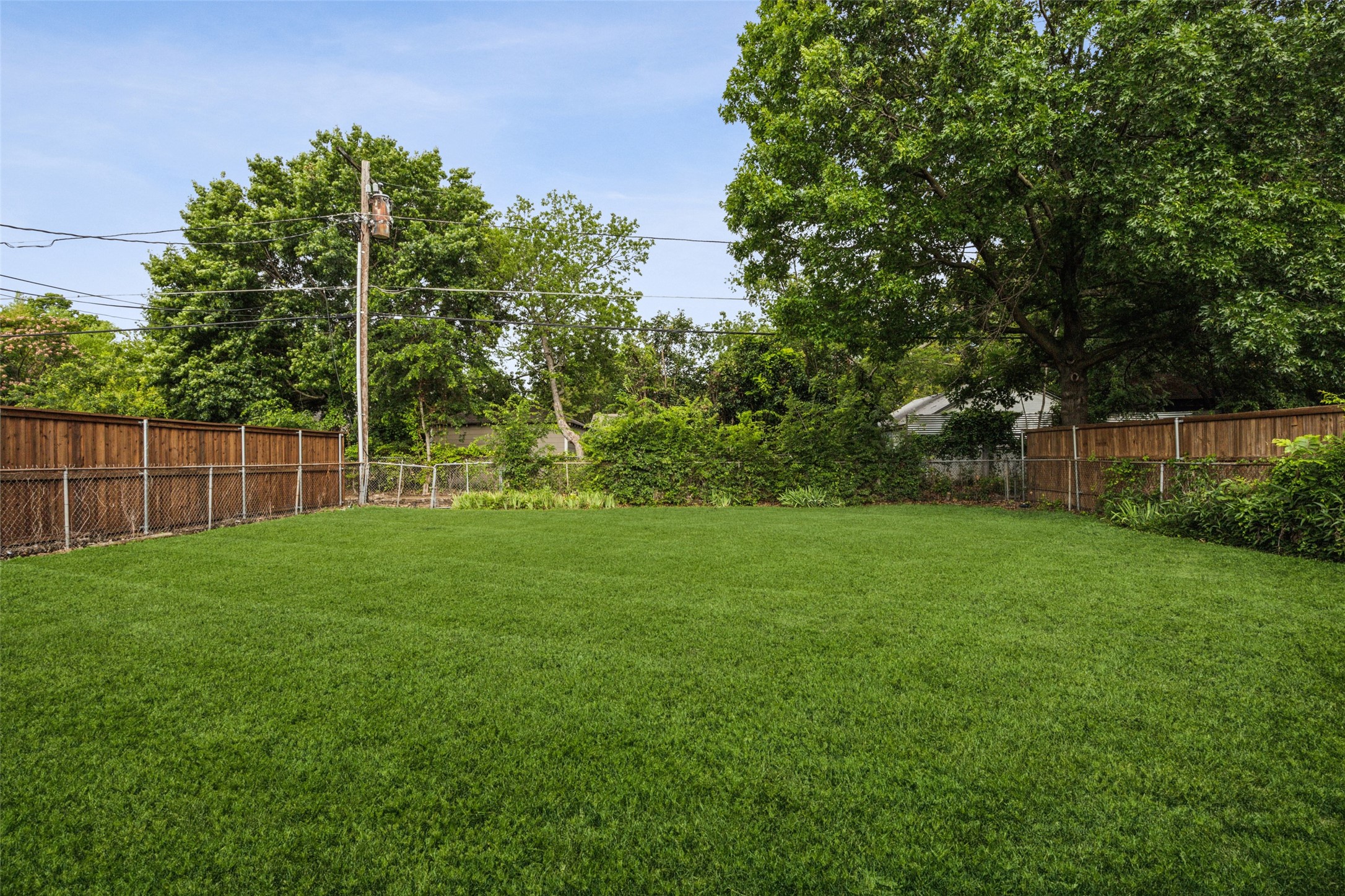 4237 Skillman Street