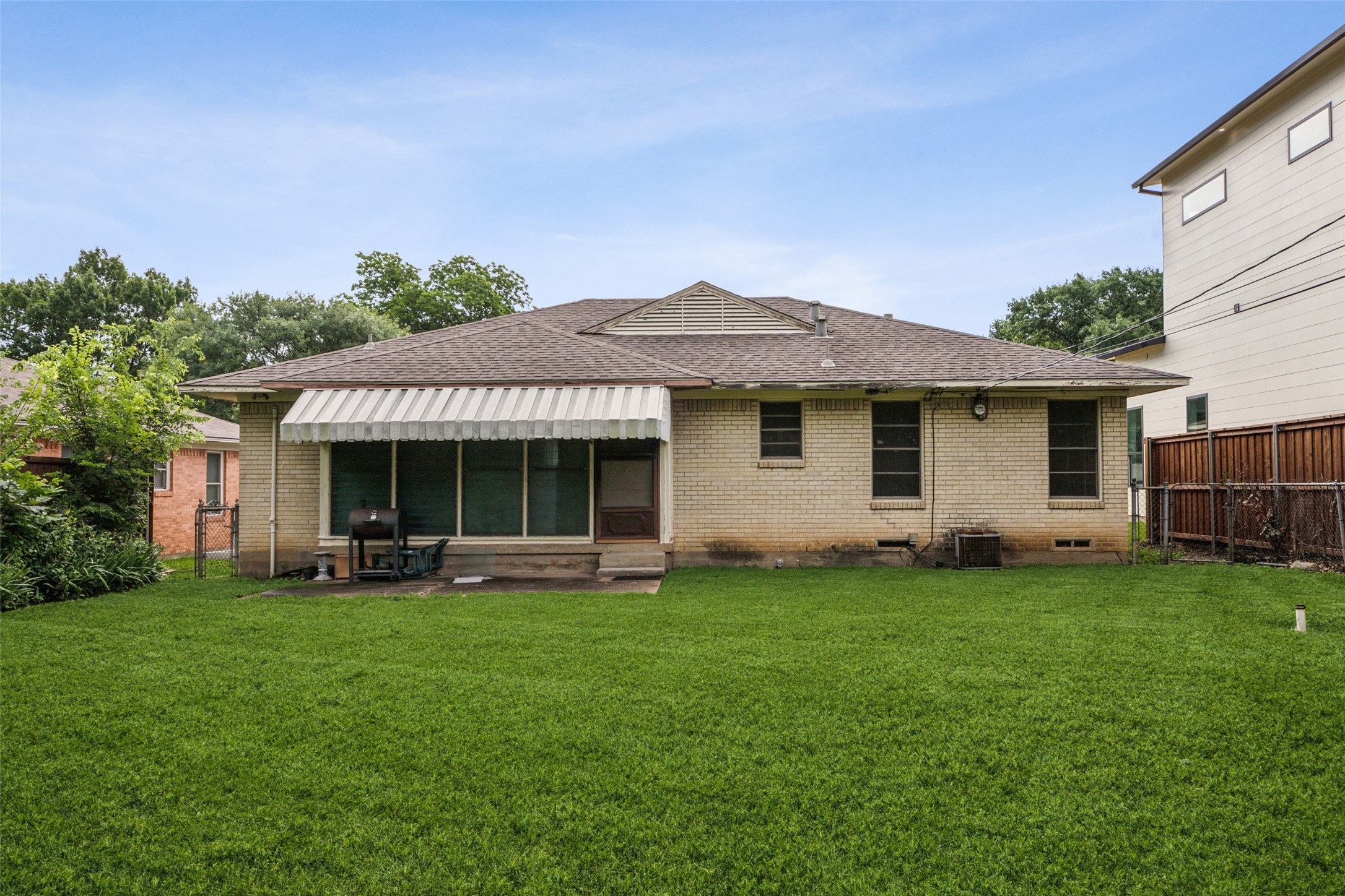 4237 Skillman Street