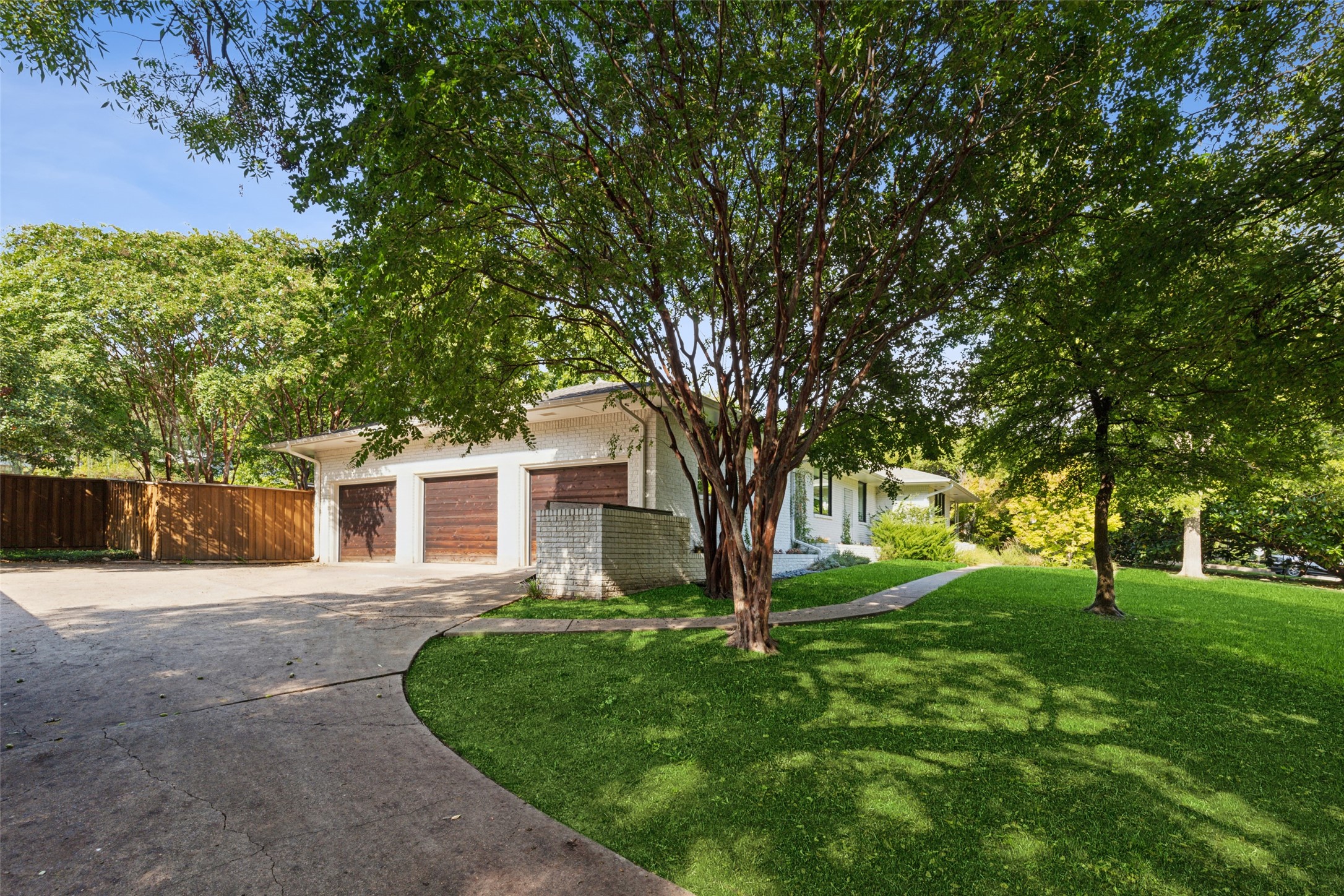 6945 Tokalon Drive