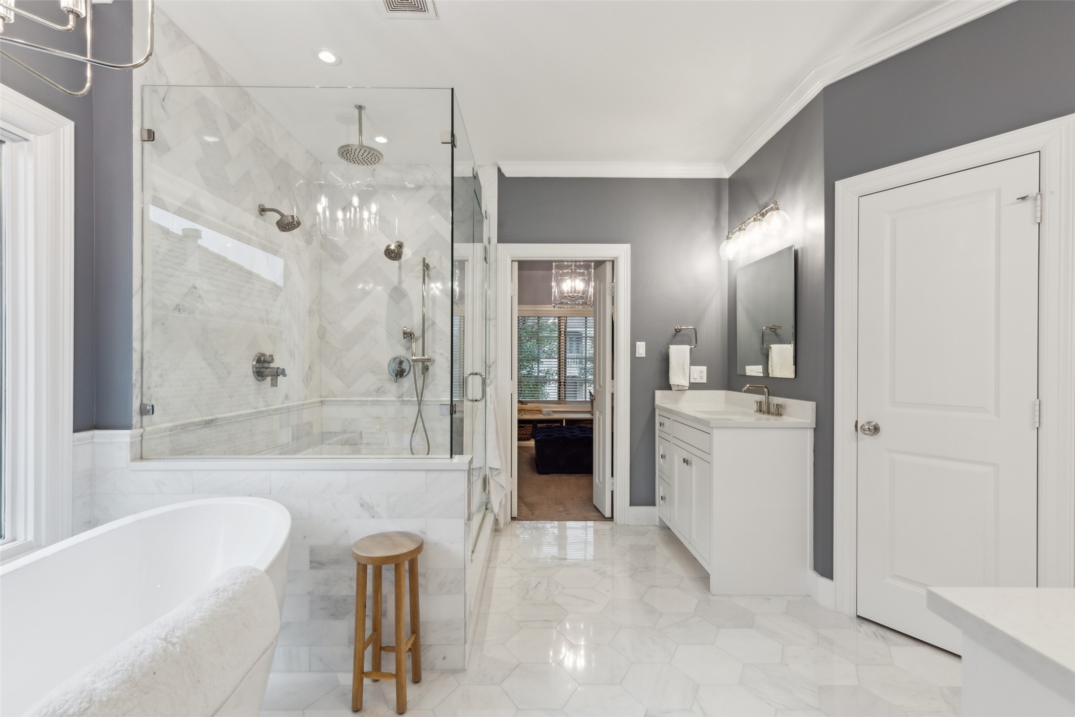 6723 Sondra Drive