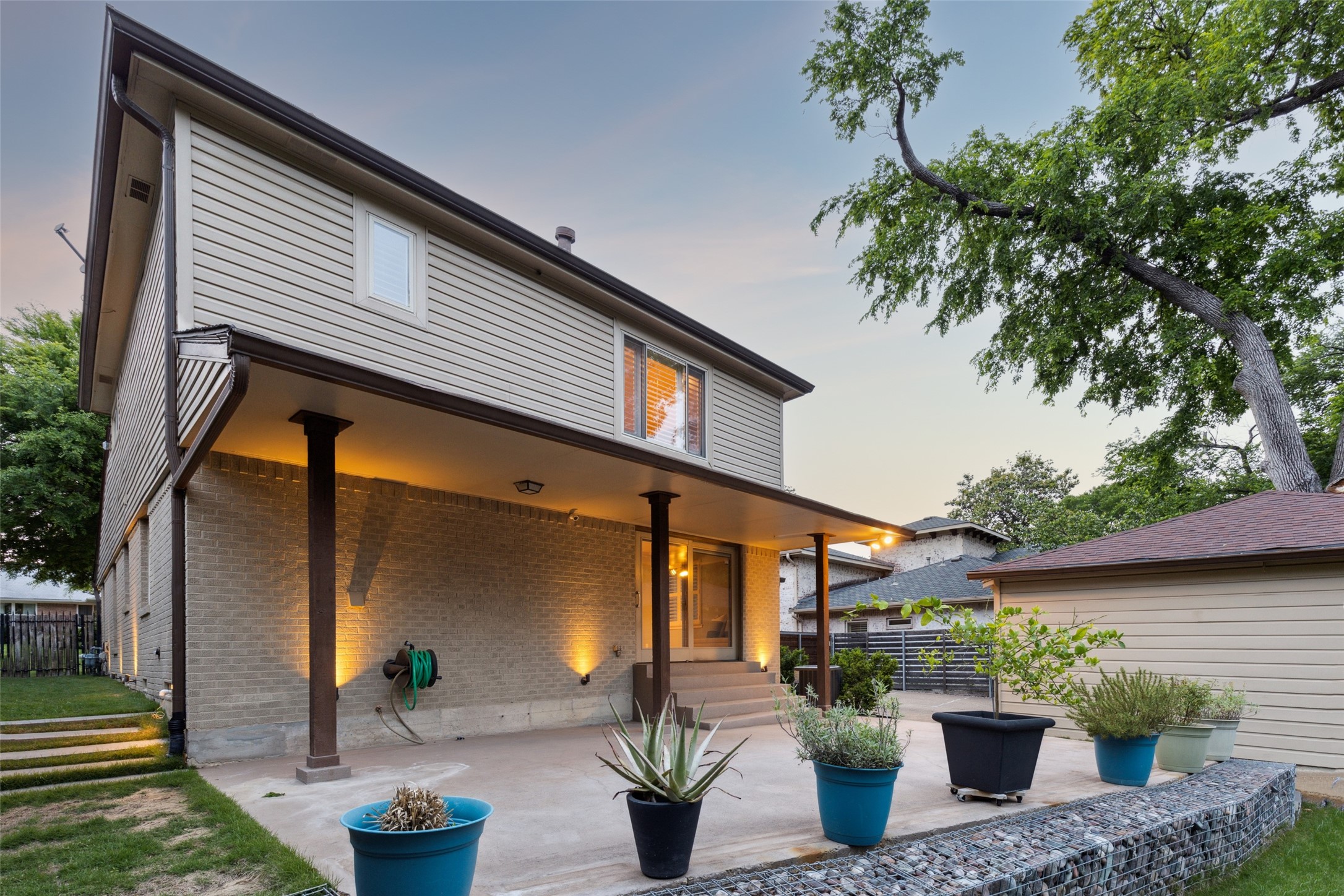6777 Lakefair Circle