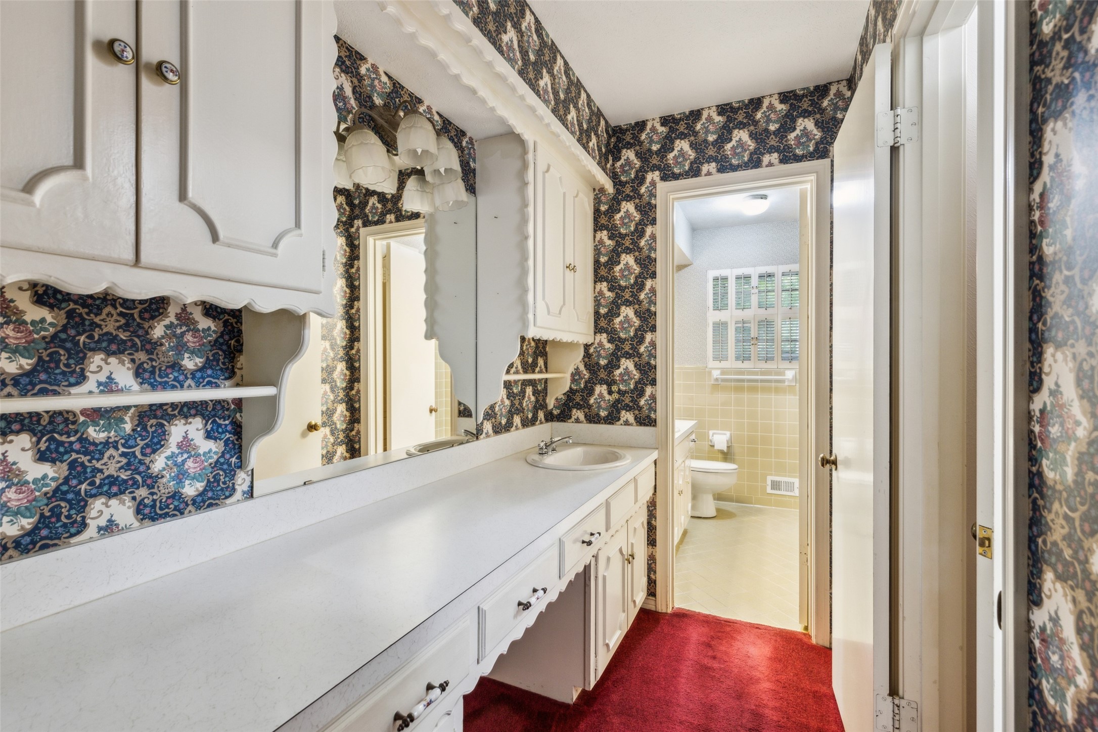 6835 Redstart Lane