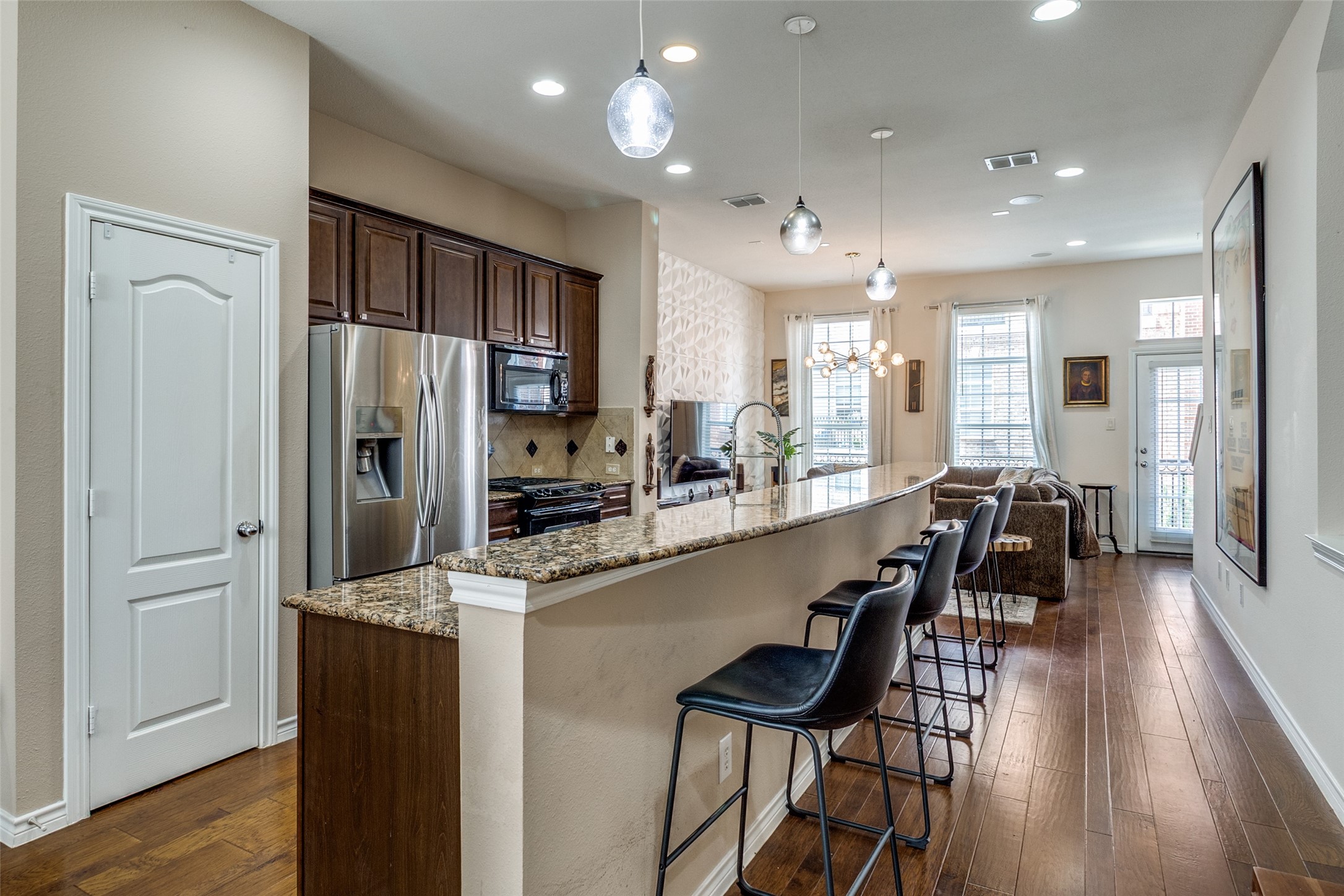 15826 Breedlove Place 143