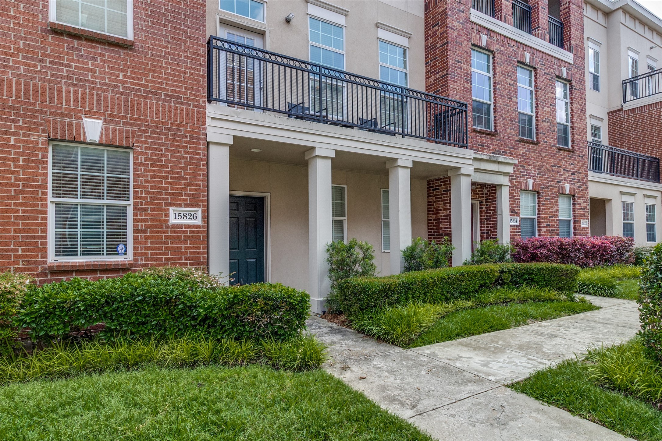 15826 Breedlove Place 143