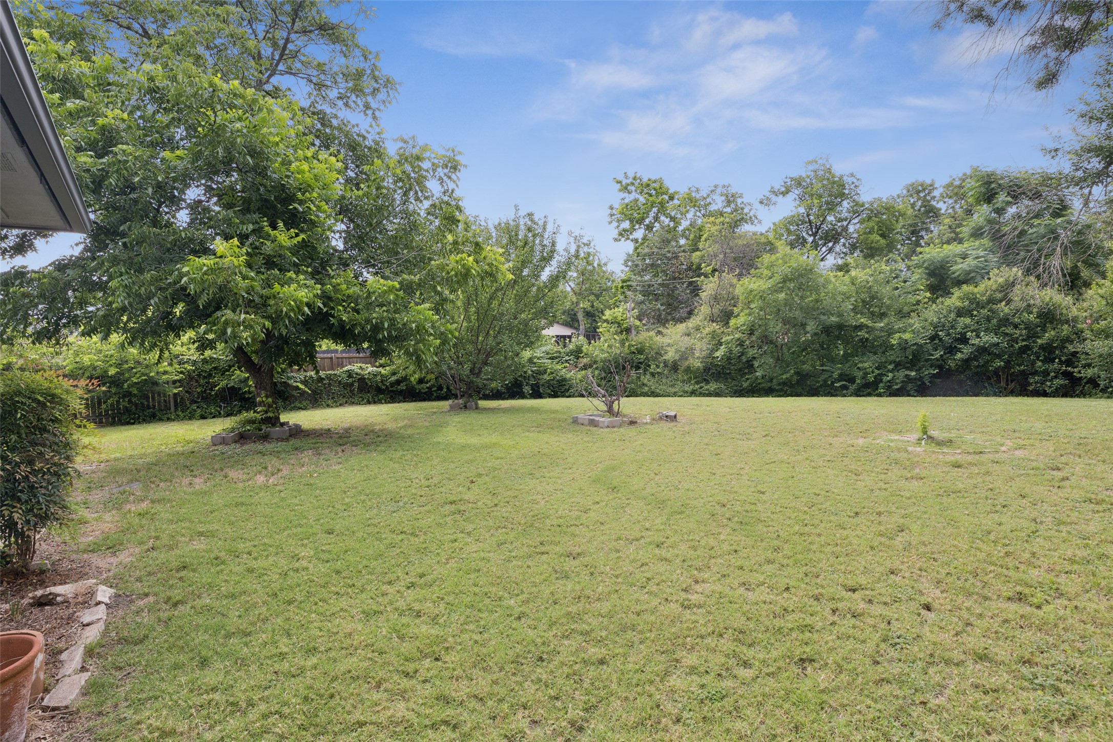 10136 San Juan Avenue