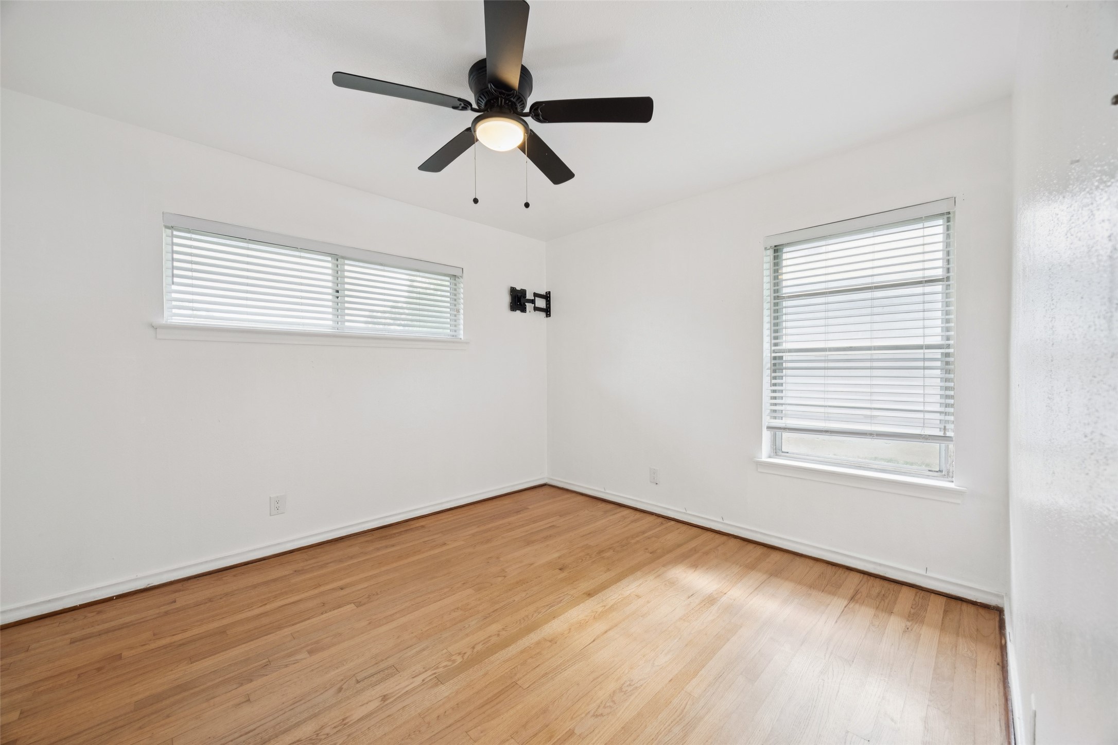 10136 San Juan Avenue