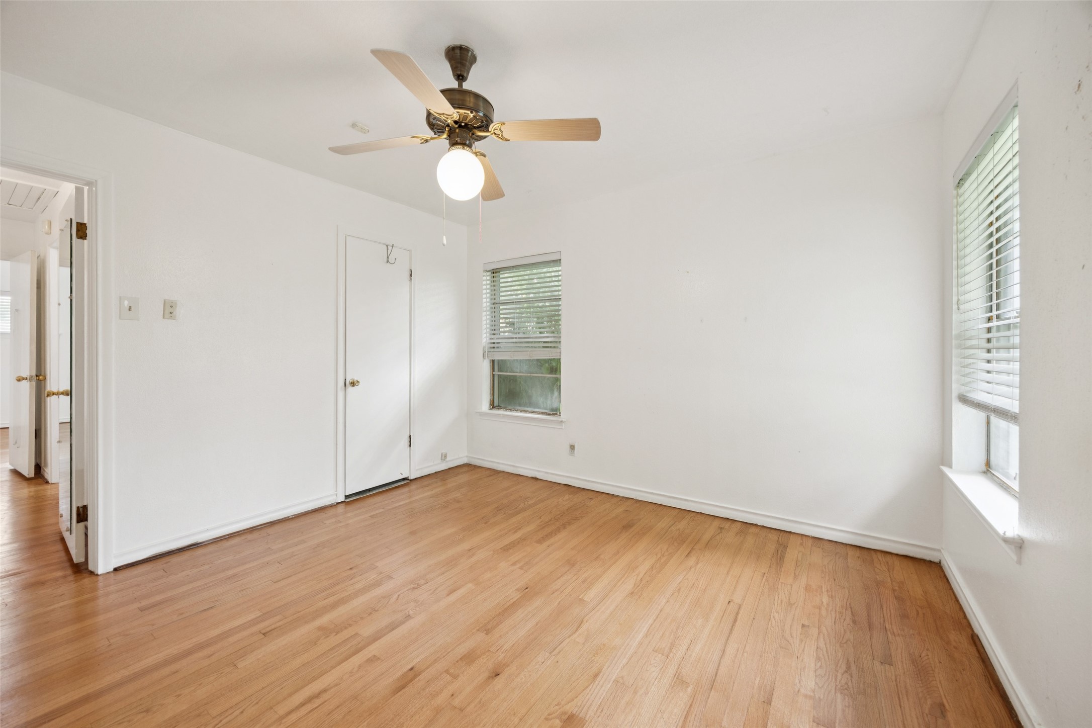 10136 San Juan Avenue