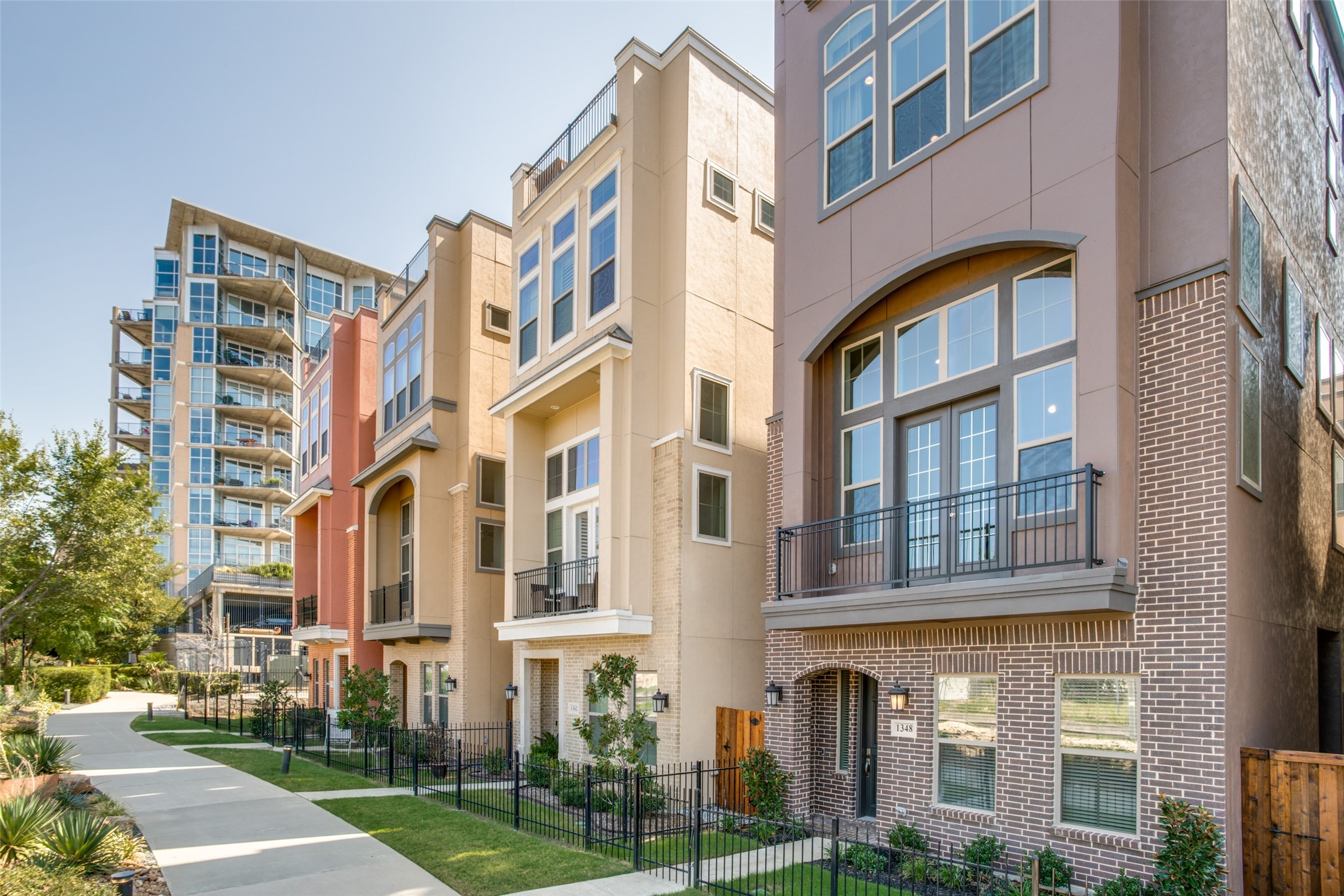 1348 Arch Place