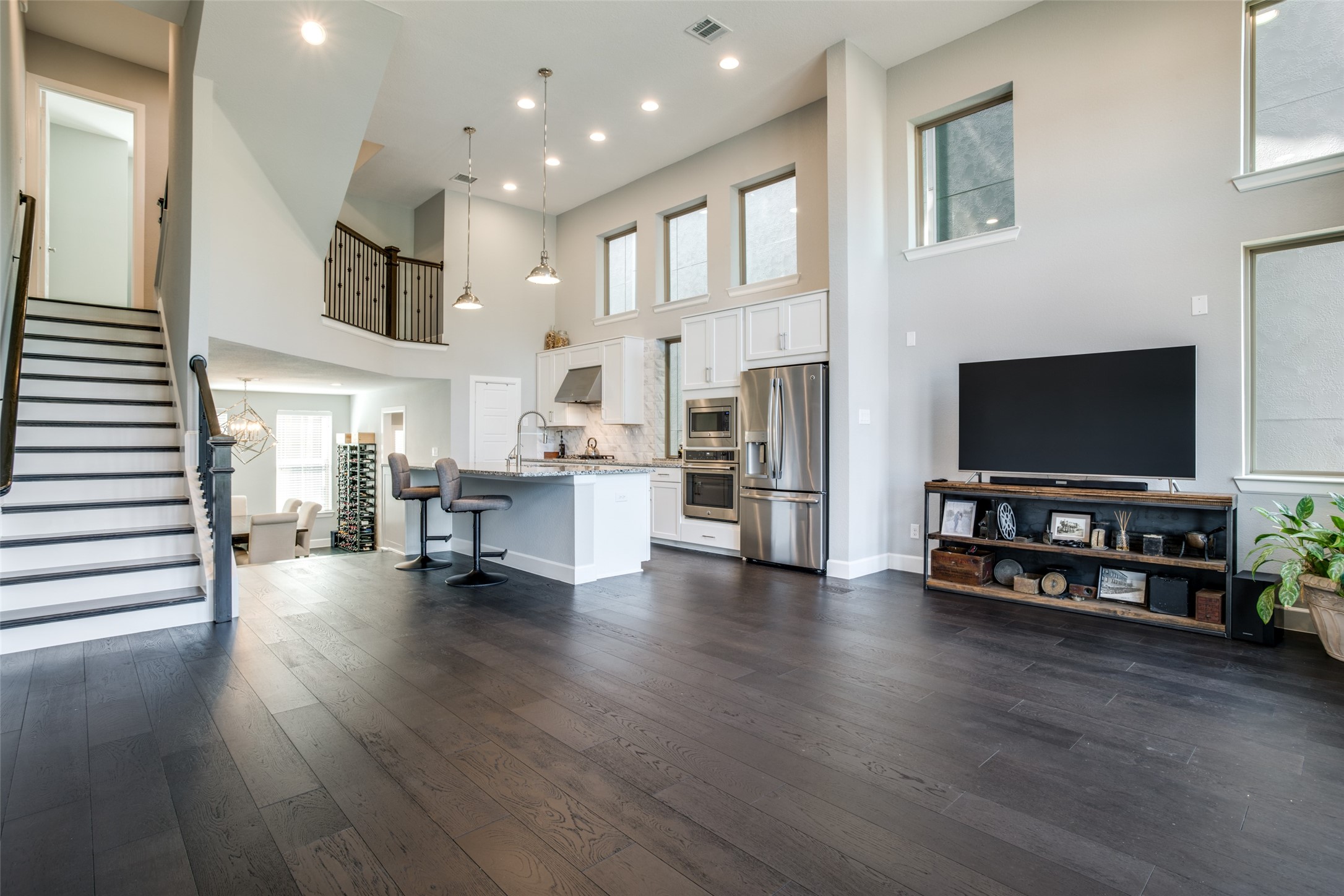 1348 Arch Place