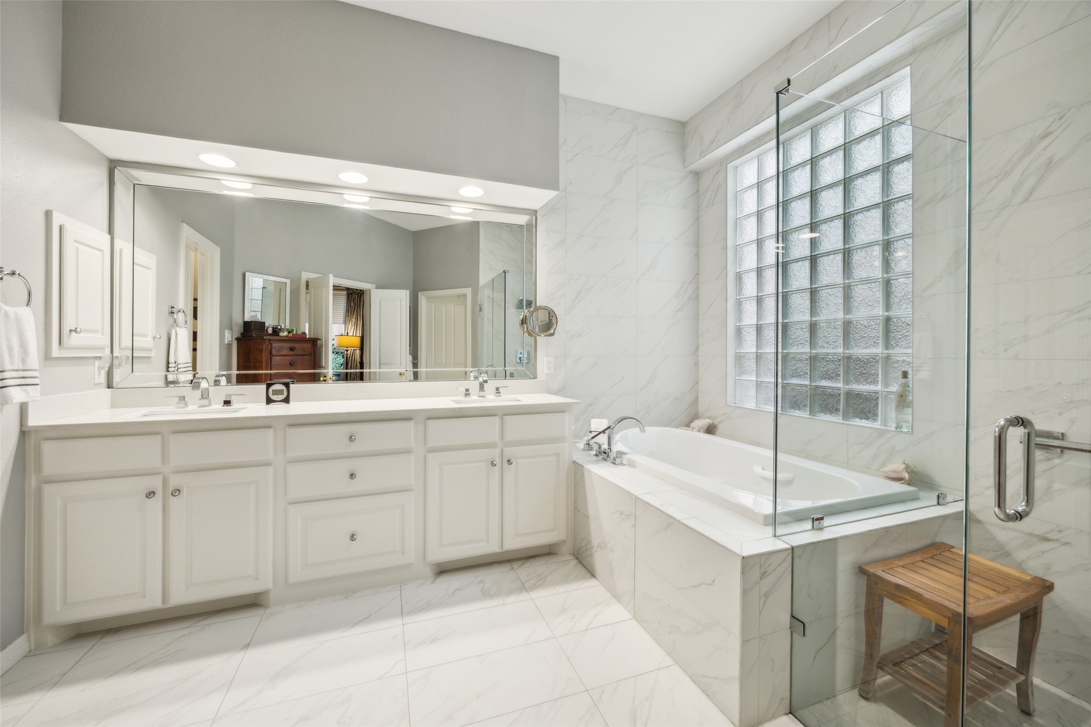 7904 Briar Brook Court