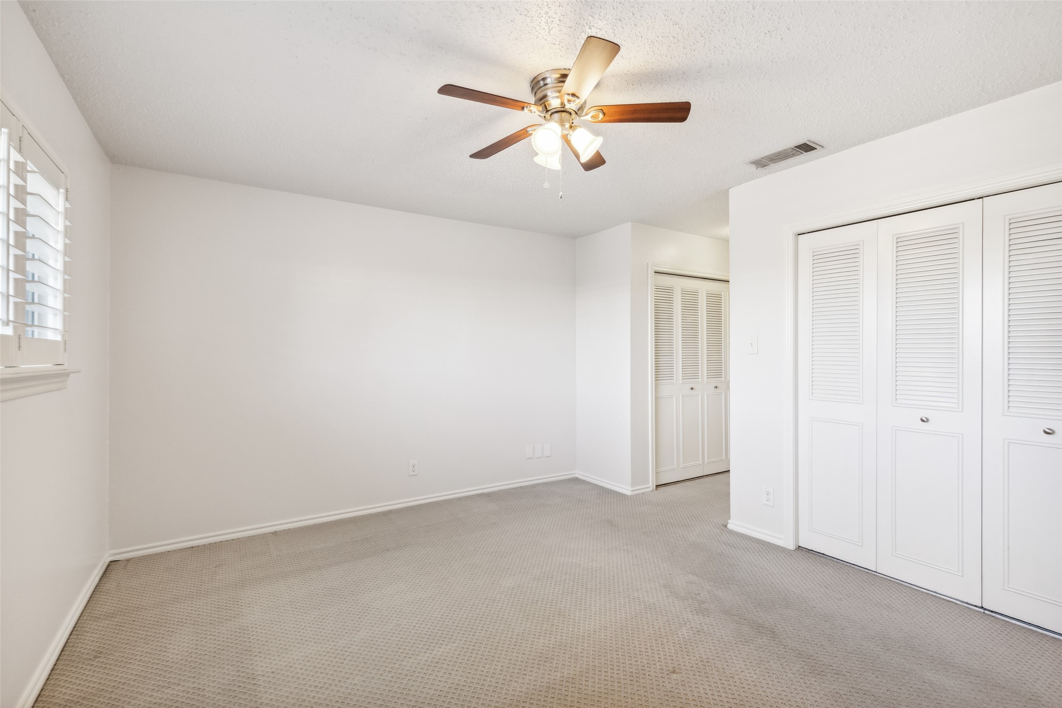 9539 Highland View Drive