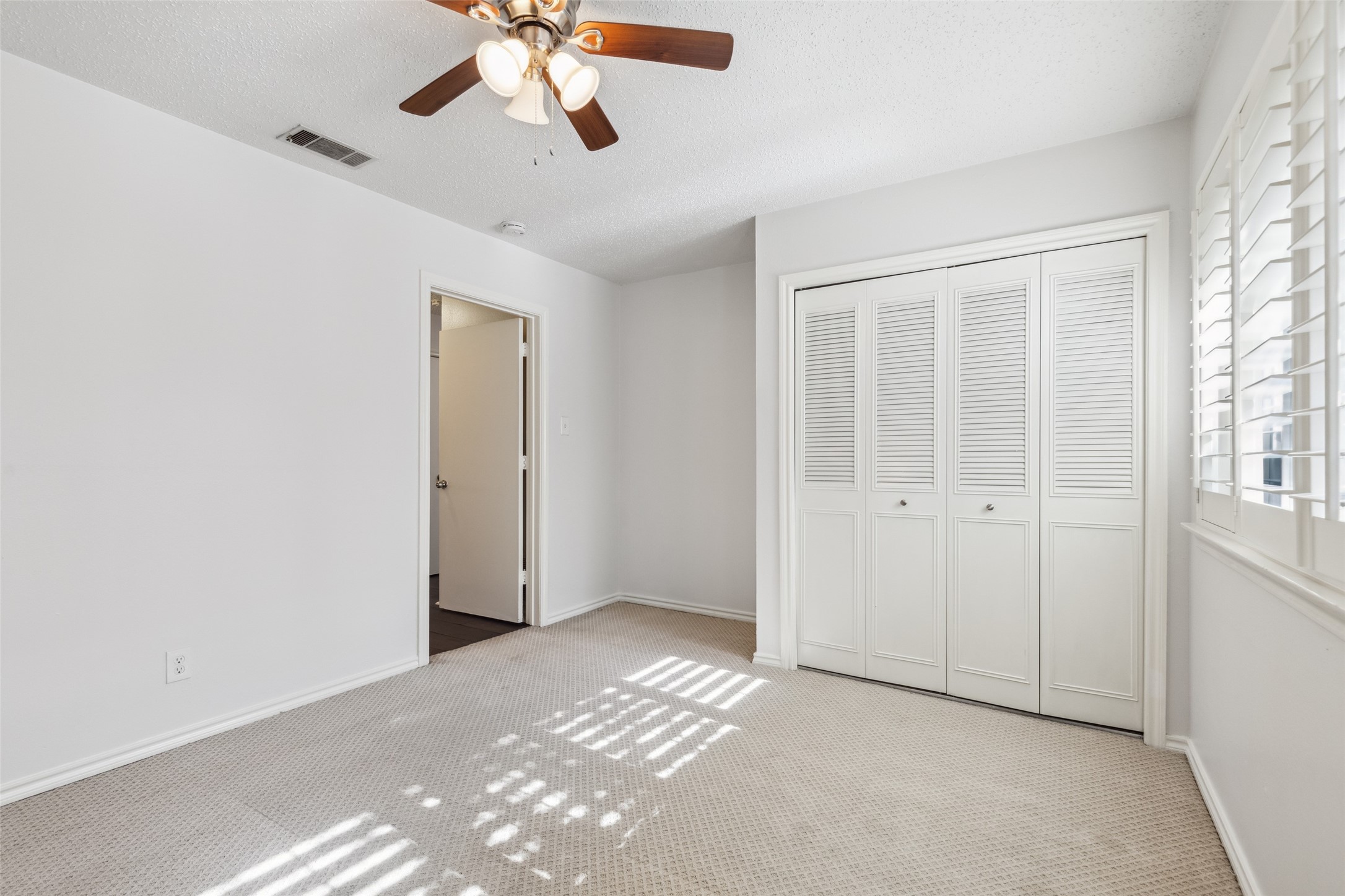 9539 Highland View Drive