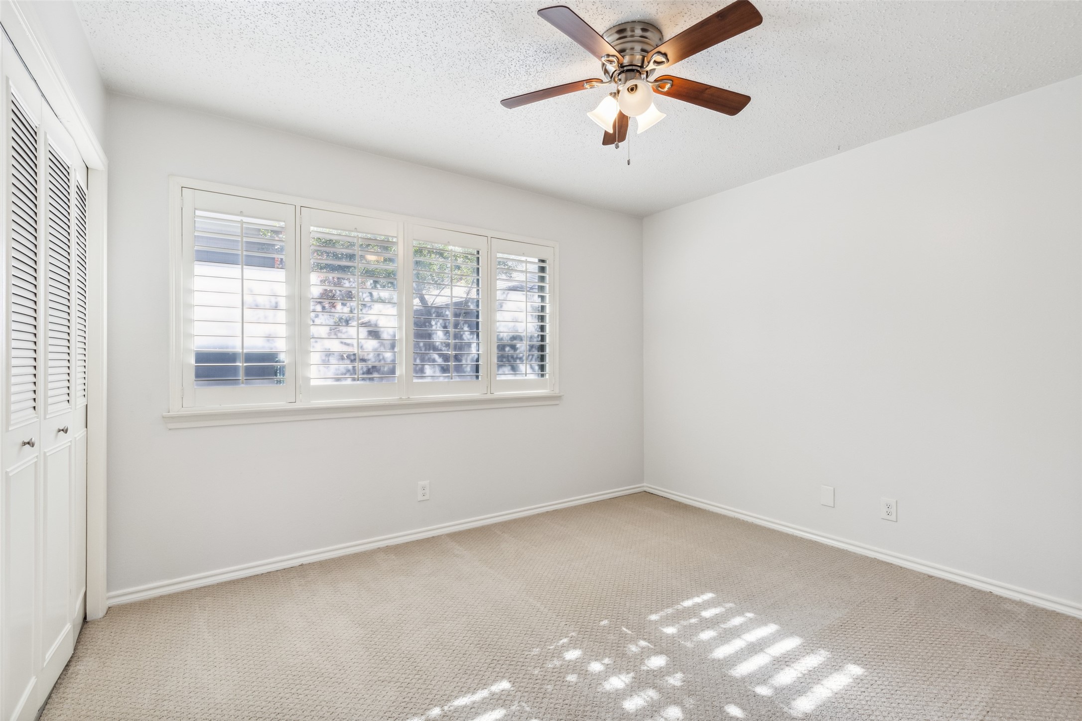 9539 Highland View Drive