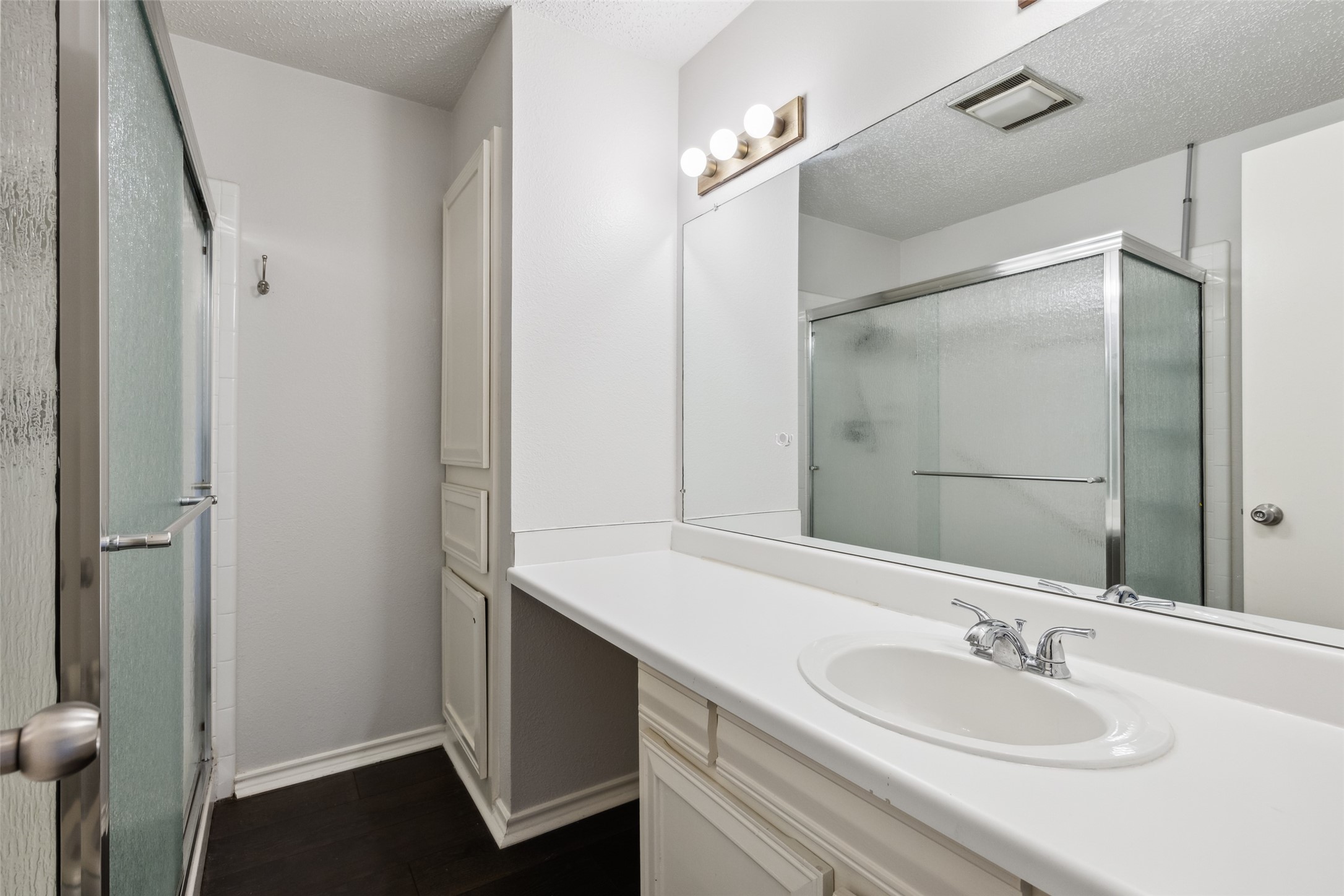 9539 Highland View Drive