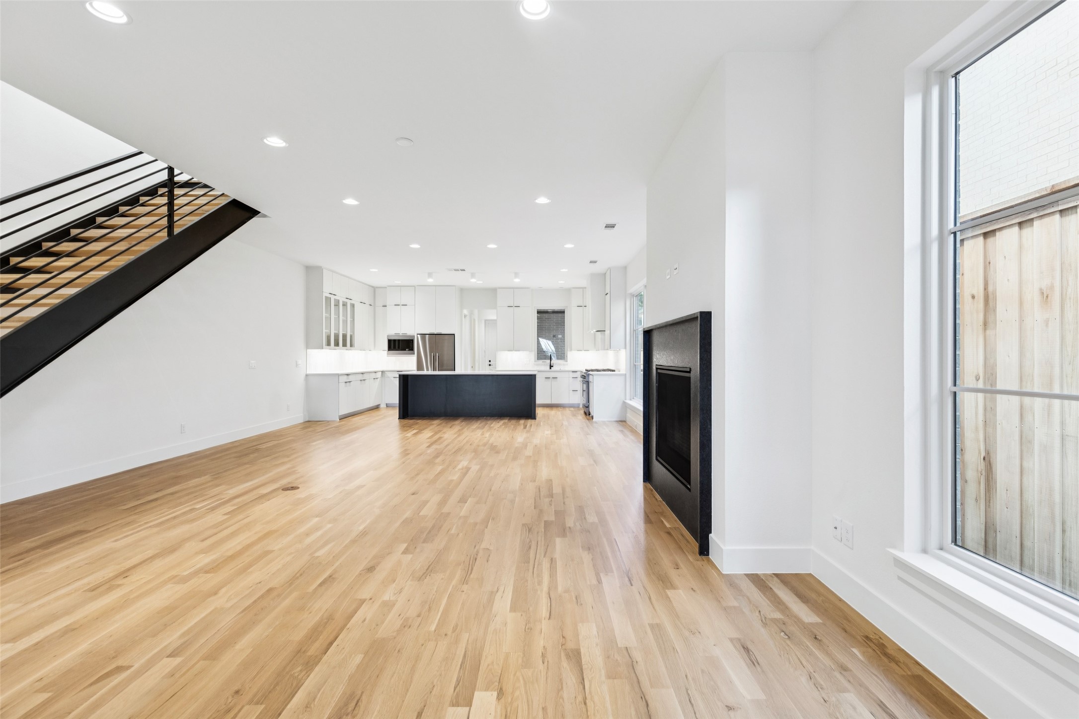 5463 Ellsworth Avenue