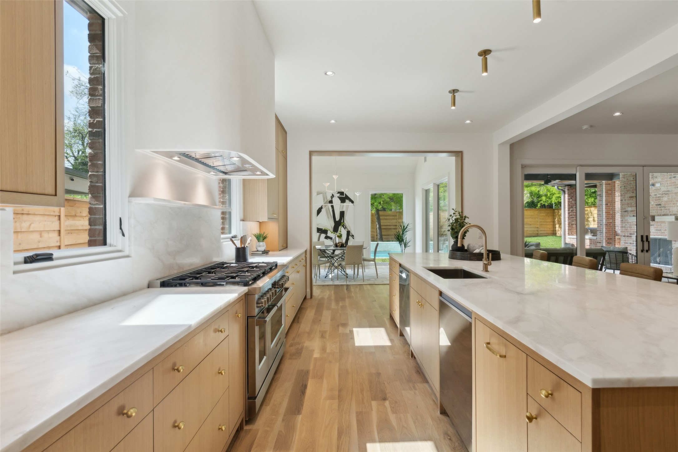 7114 Pasadena Avenue