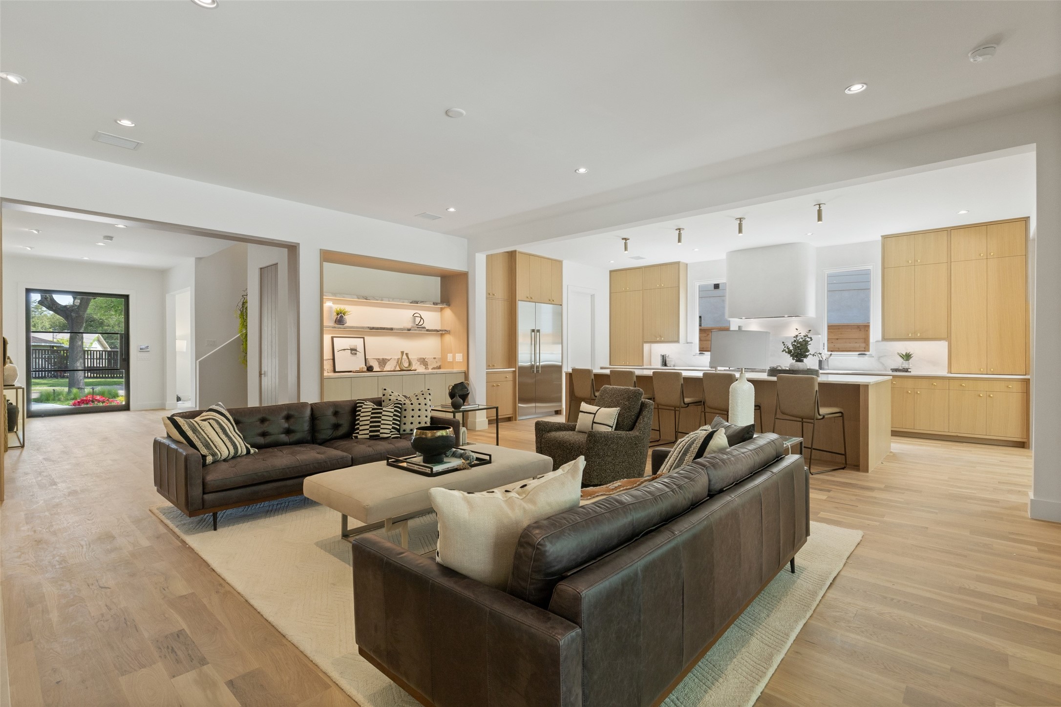 7114 Pasadena Avenue