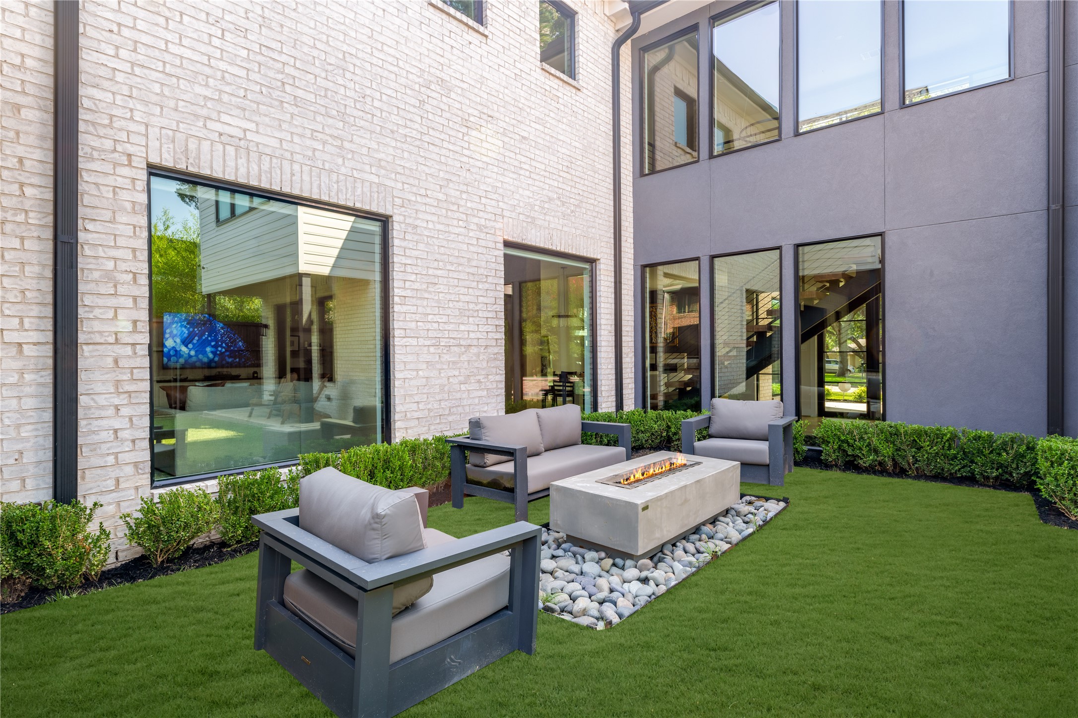 7719 Deer Trail Drive