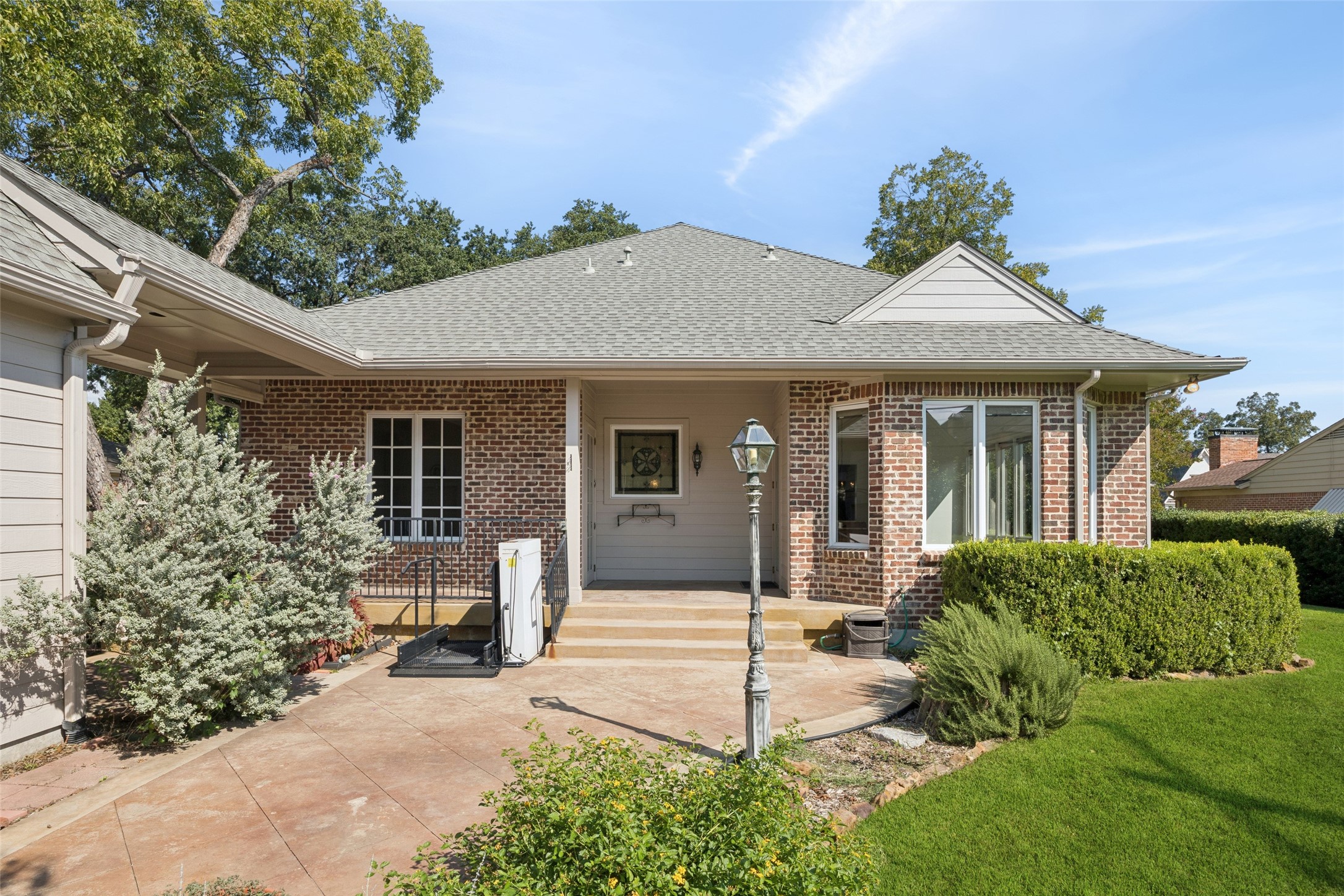 6516 Ellsworth Avenue